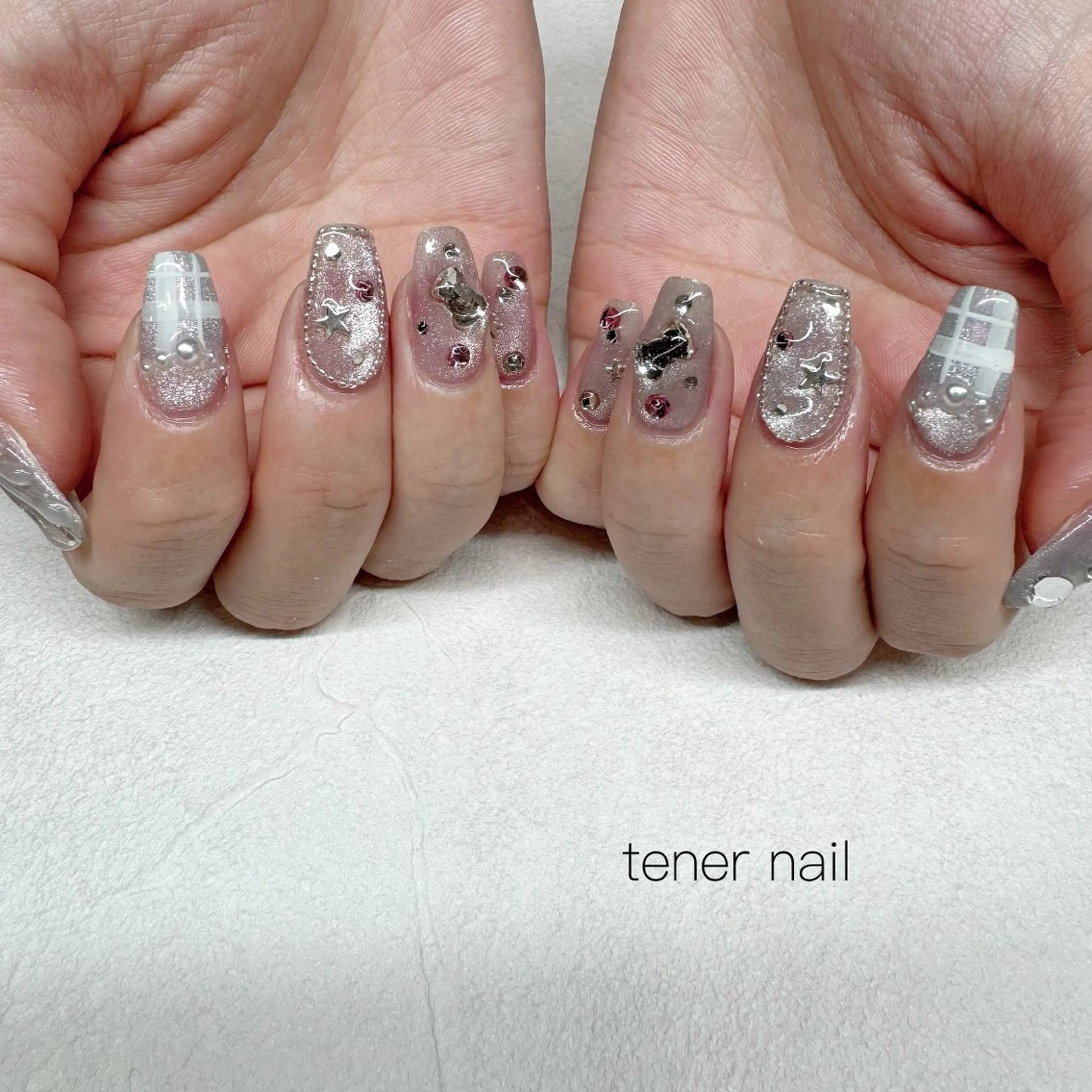ネイル キラキラネイル ハンドネイル tener  nail  テネルネイル所属・テネルネイル tener nailのネイルデザイン