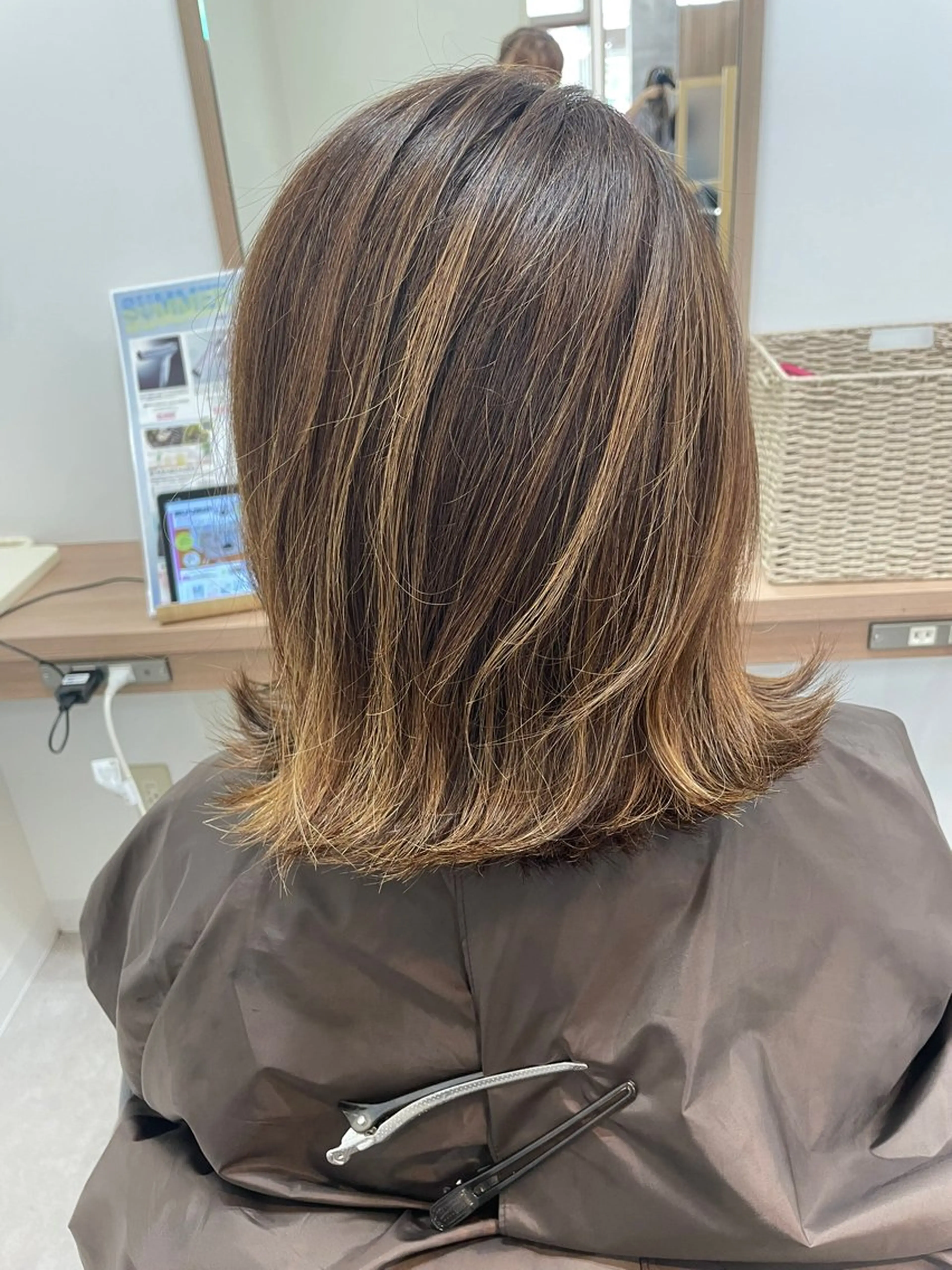 ミディアム カラー パーマ 葭葉 久美子のヘアスタイル