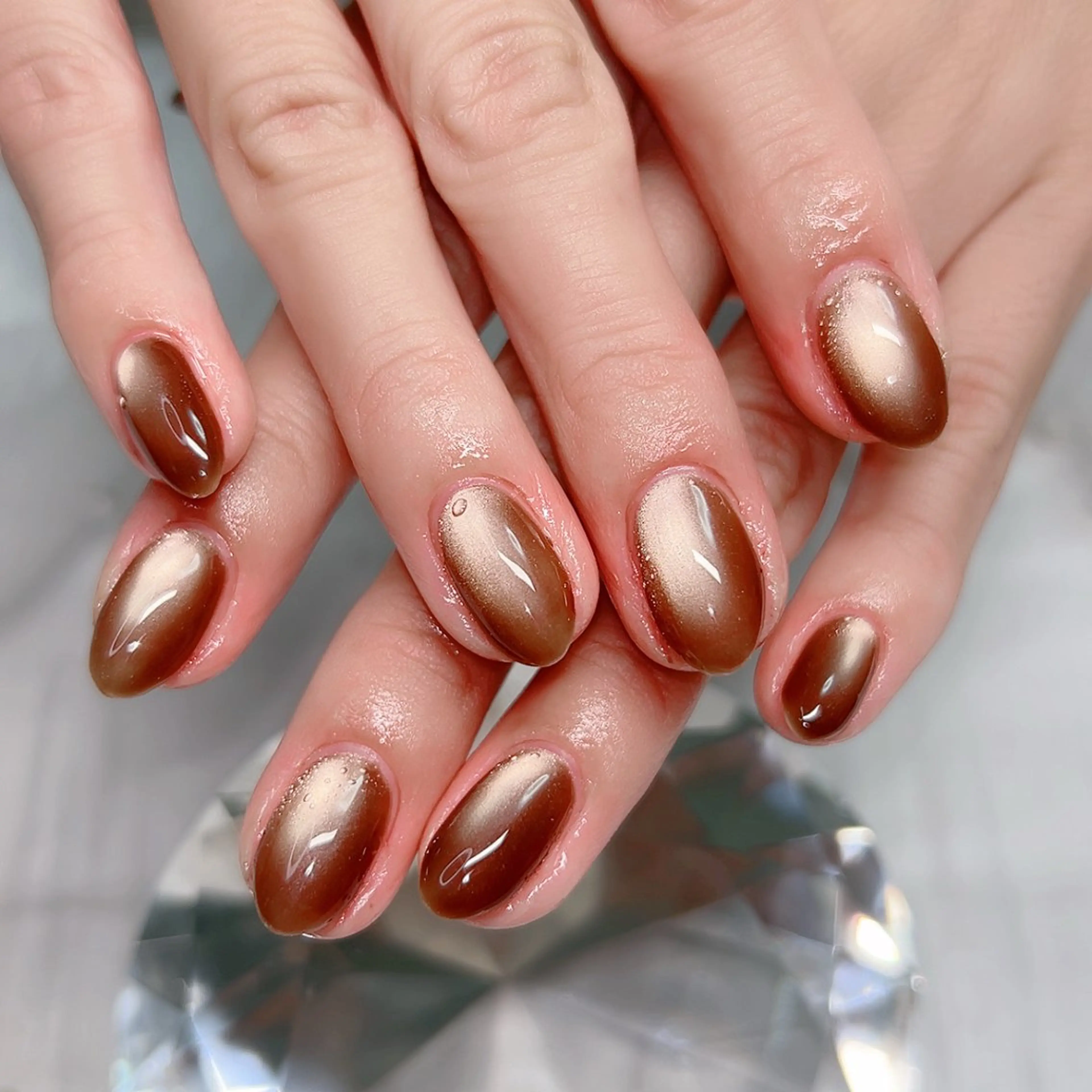 ネイル オーロラネイル ミラーネイル オフィスネイル ワンカラーネイル シンプルネイル ハンドネイル Cute Tips nailのネイルデザイン