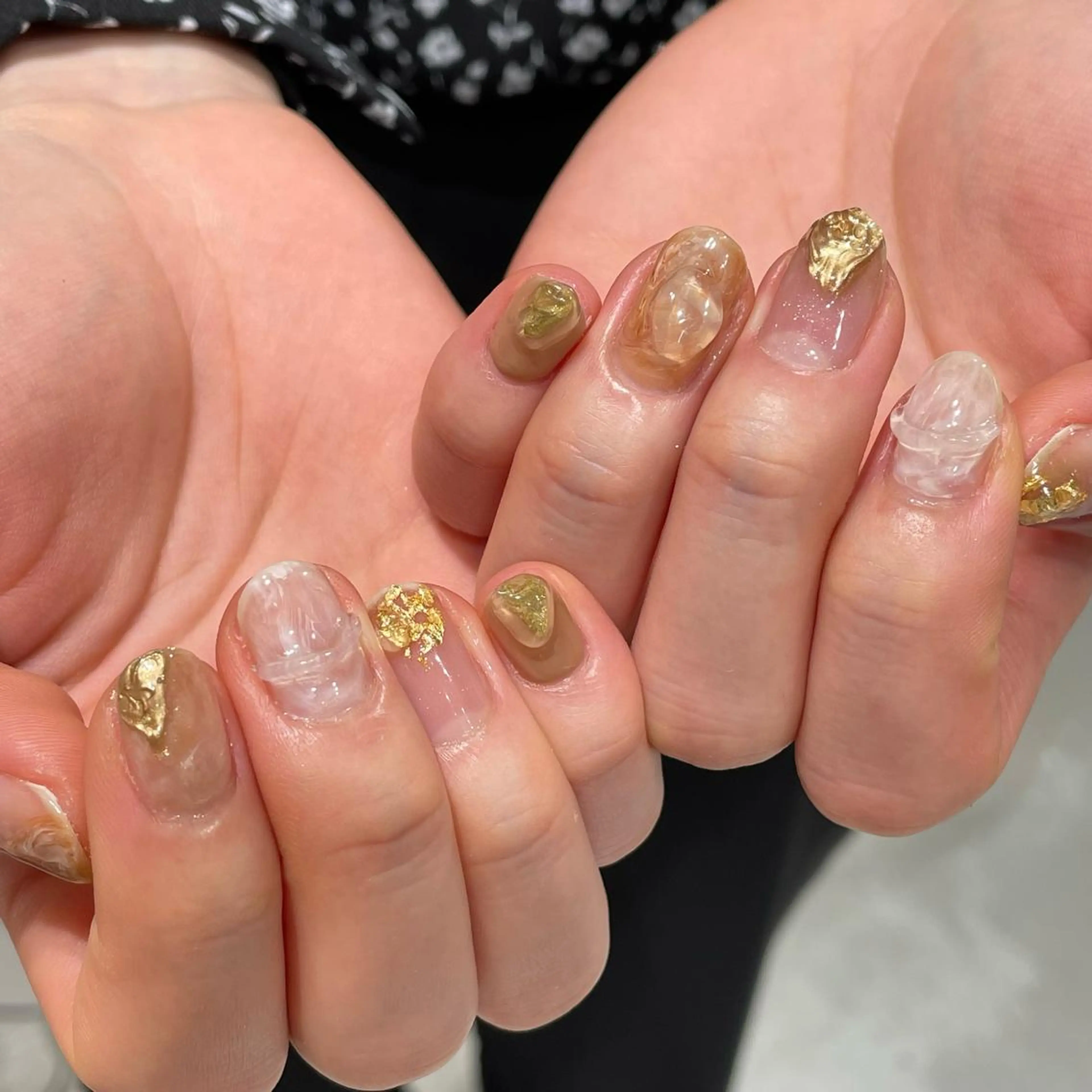 ネイル ハンドネイル 淡色ネイル 🎀moeのネイルデザイン