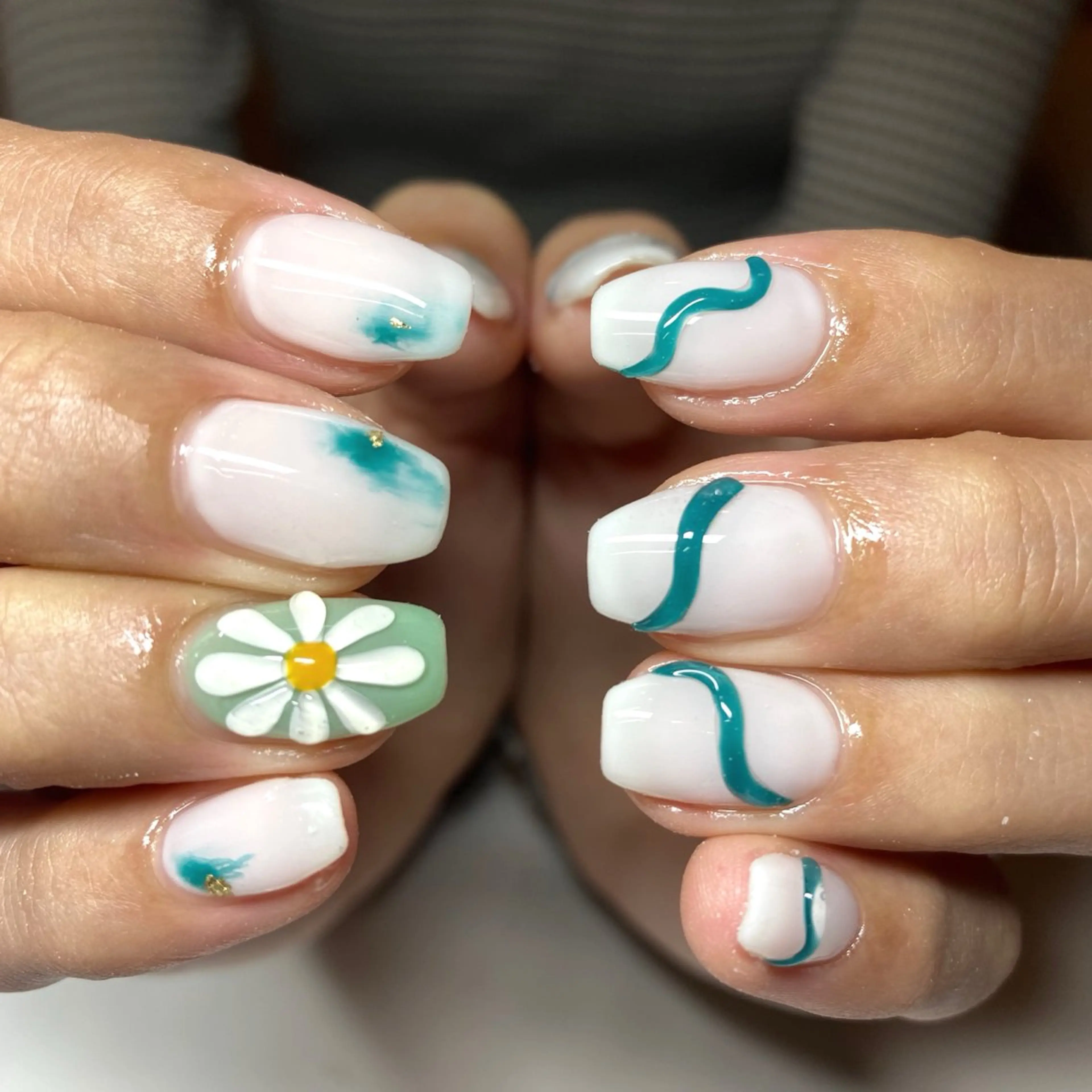 ネイル フラワーネイル ハンドネイル Nails VINATIのネイルデザイン