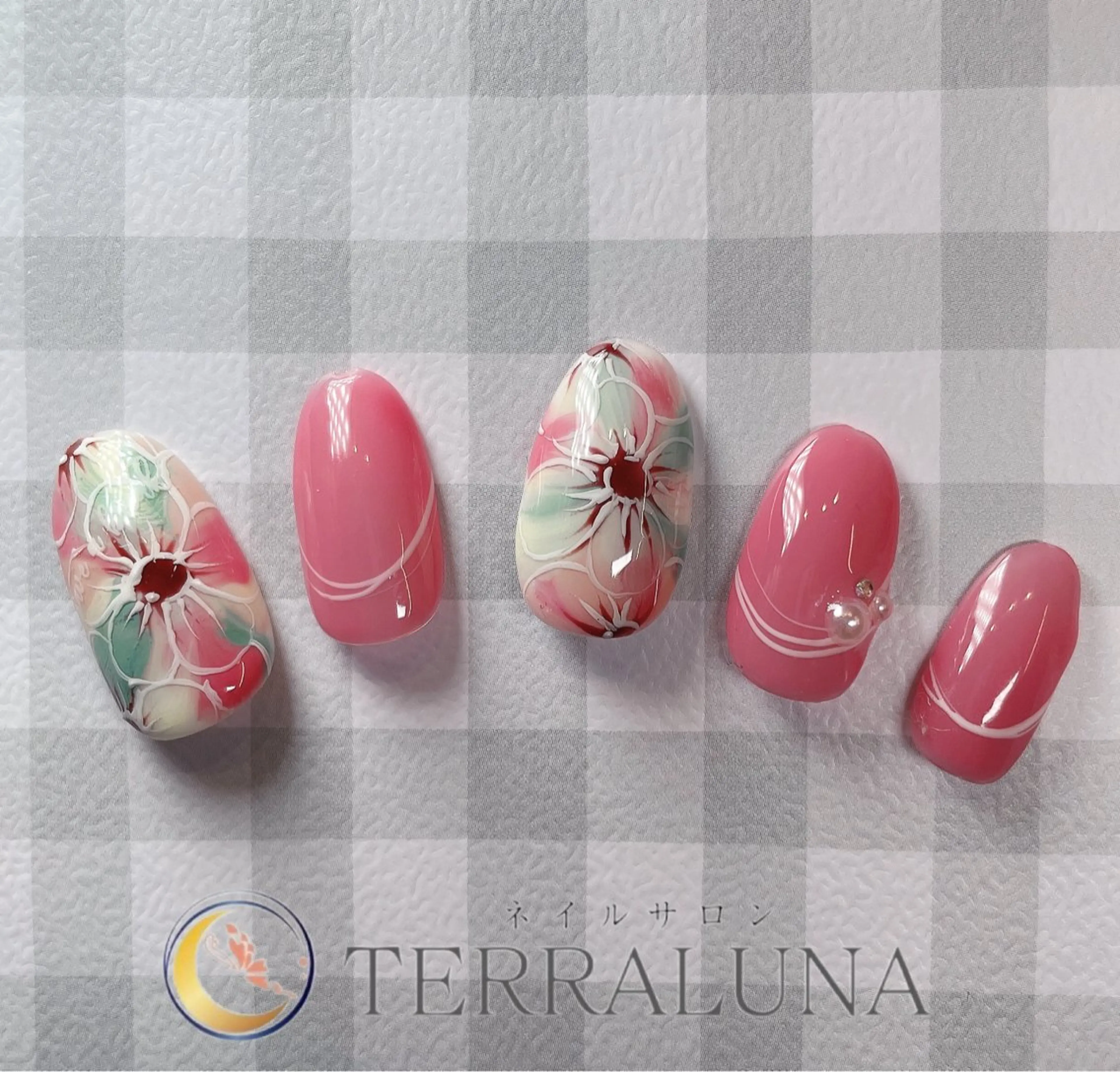 ネイル Aube Nail 佐藤のネイルデザイン