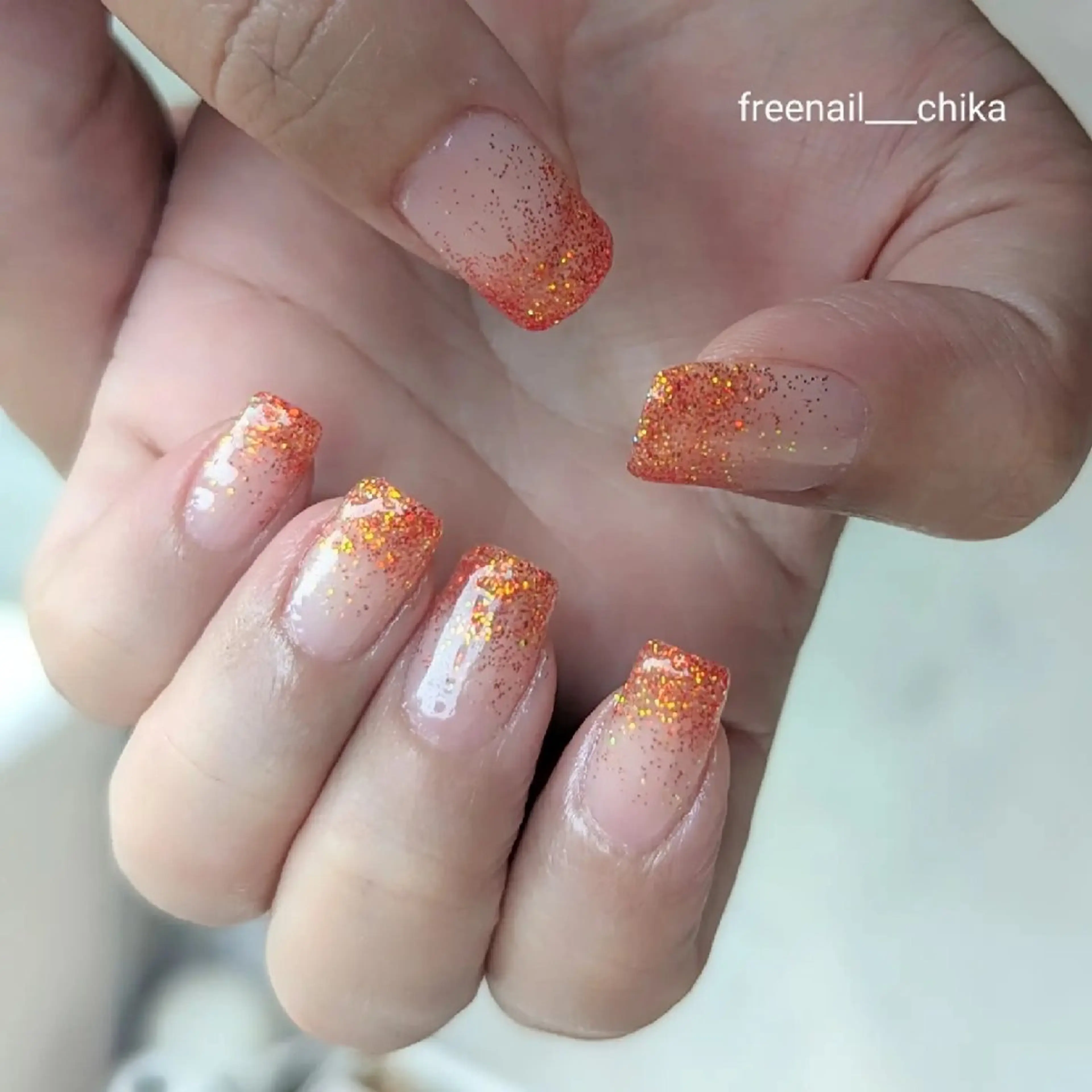 ネイル クリアネイル ジェルネイル グラデーション ラメ(グリッター) ラメグラデーション ハンドネイル free nail フリーネイルのネイルデザイン