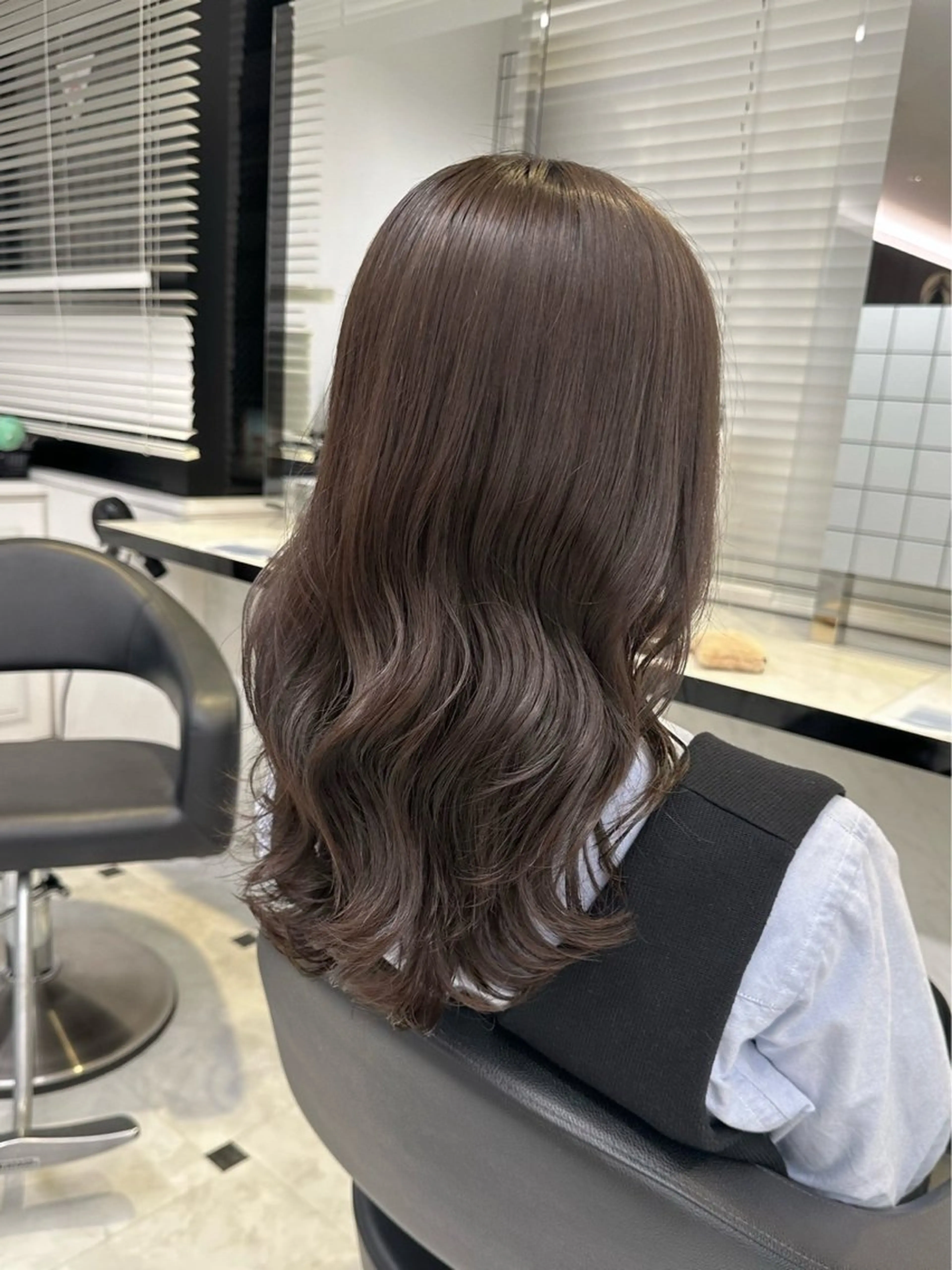 ロング カラー ❤️赤み消し 上品カラー❤️のヘアスタイル