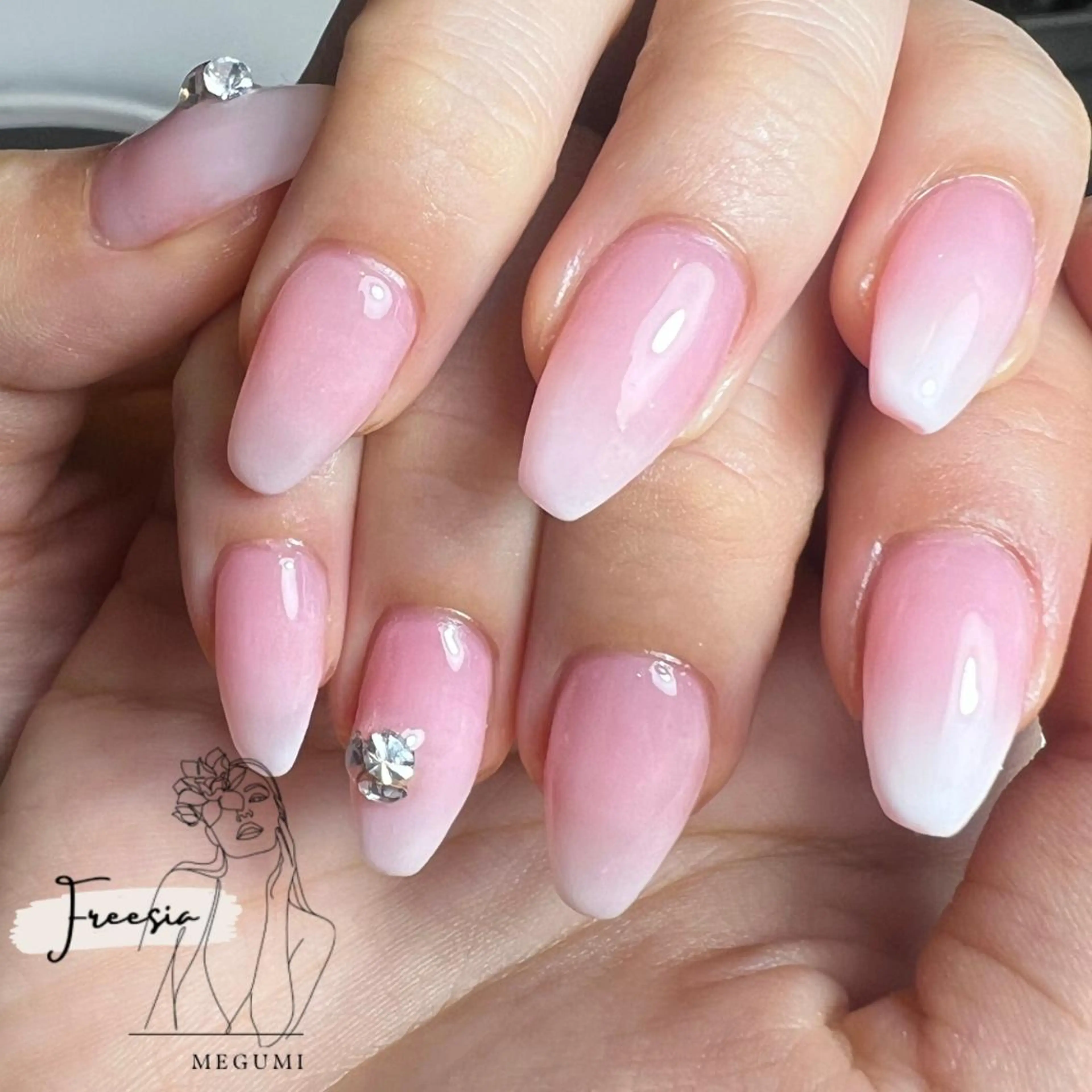 ネイル ワンホンネイル 当日予約も歓迎⭕️ Megumiのネイルデザイン