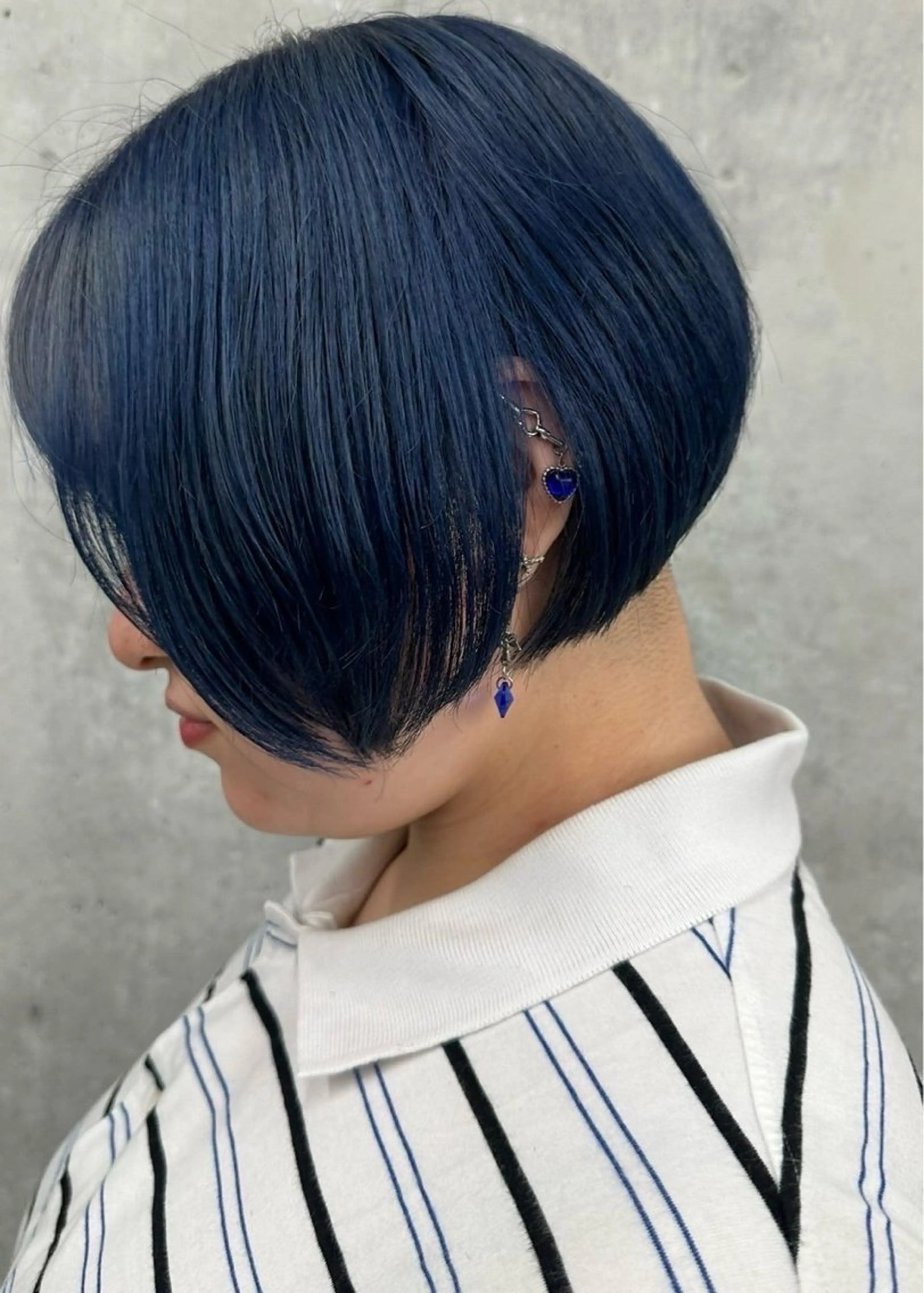 ショート ショートボブ ボブ ショートヘア 縮毛矯正 カット とうい/パーマボブ/ くせ毛/丸みボブのヘアスタイル