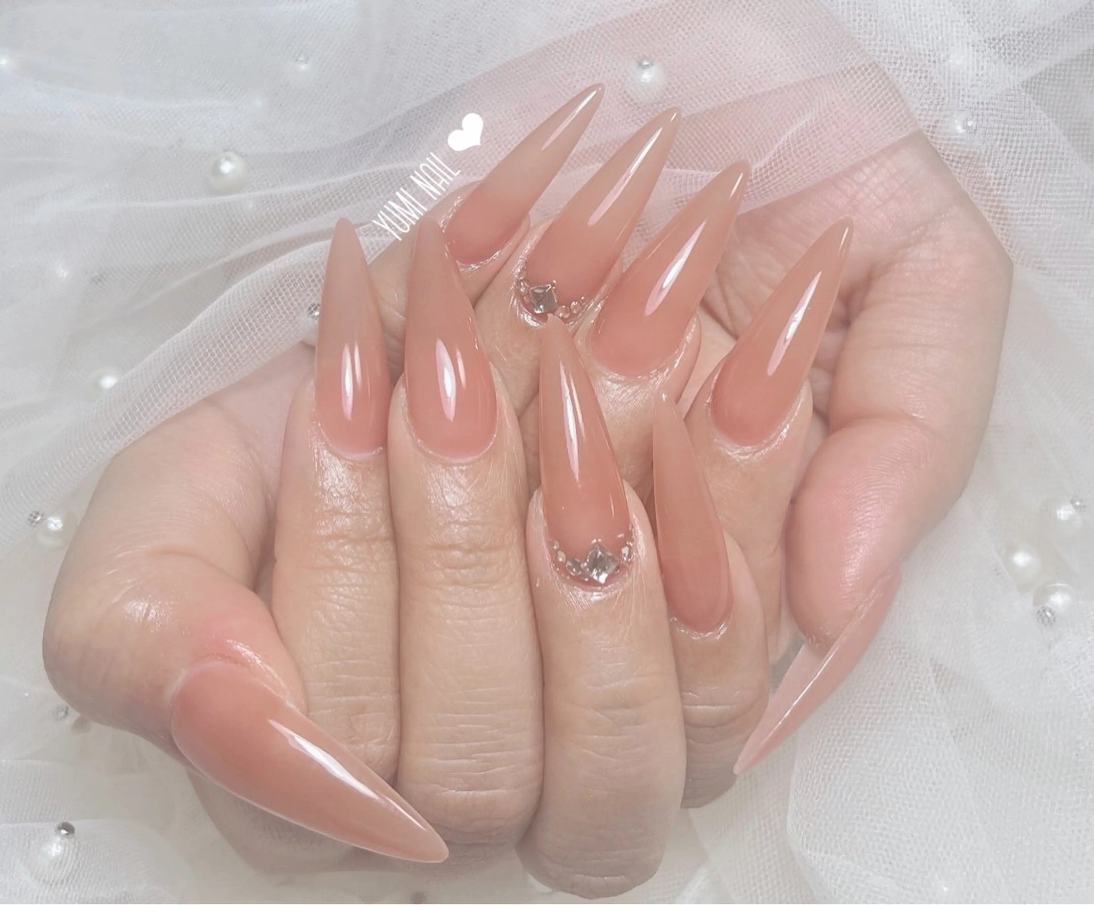 ネイル 𝐲𝐮𝐦𝐢🎀 デザイン長さ出し専門のネイルデザイン