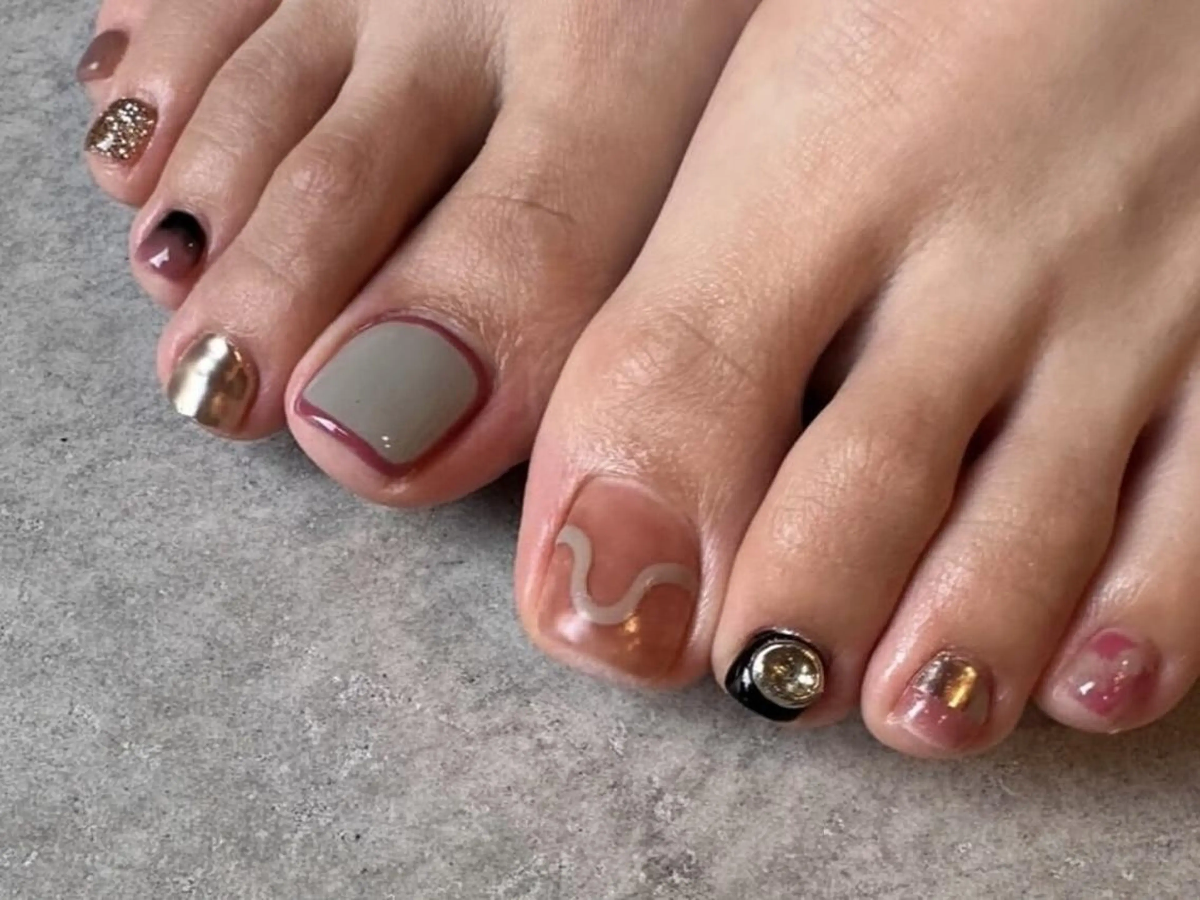 ネイル Salute本店 🦋仲原里佳のネイルデザイン