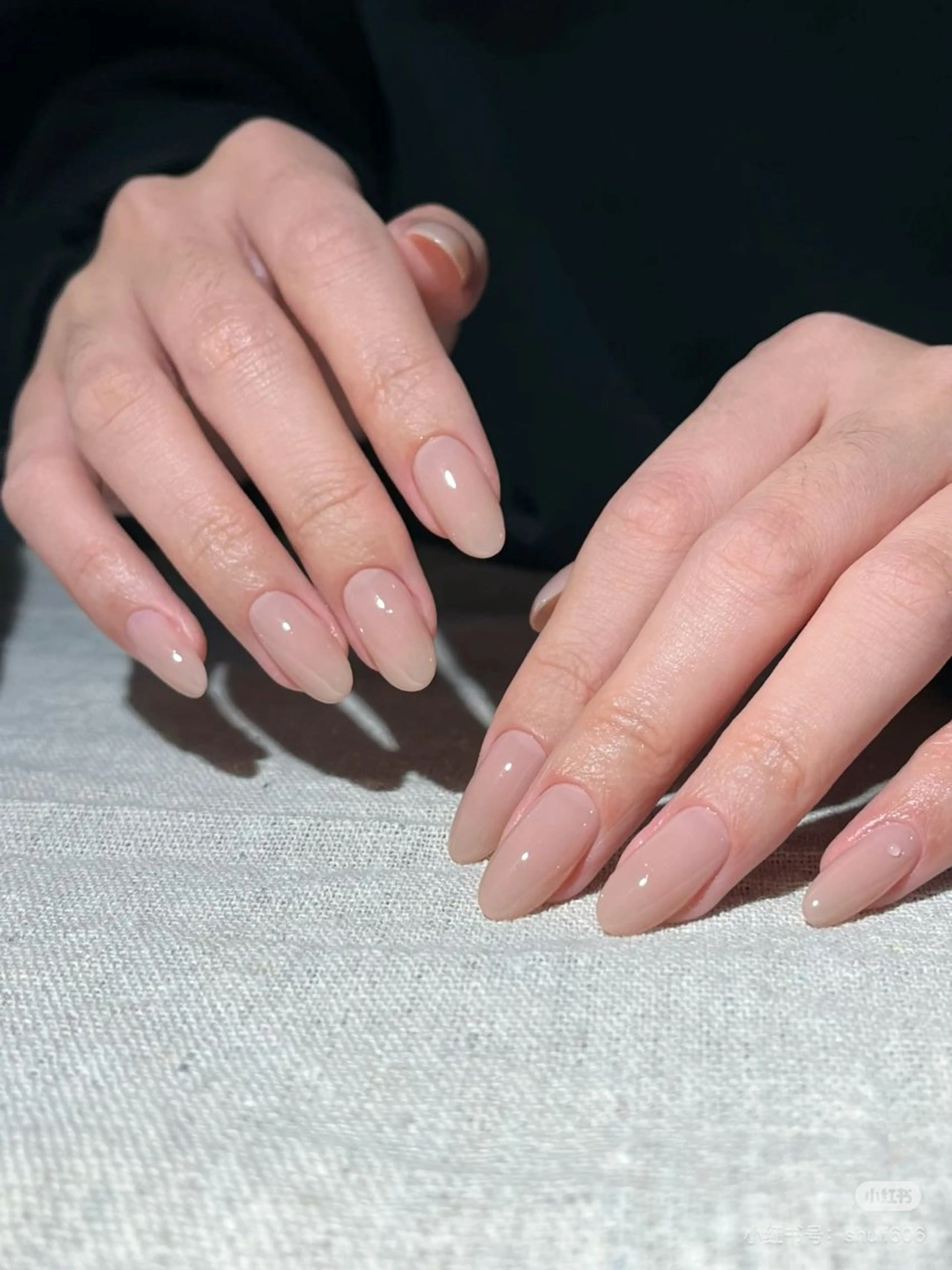 【新規ジェルオフ無料】自爪💅究極の美フォルムワンカラー/ラメグラ/ラメの写真