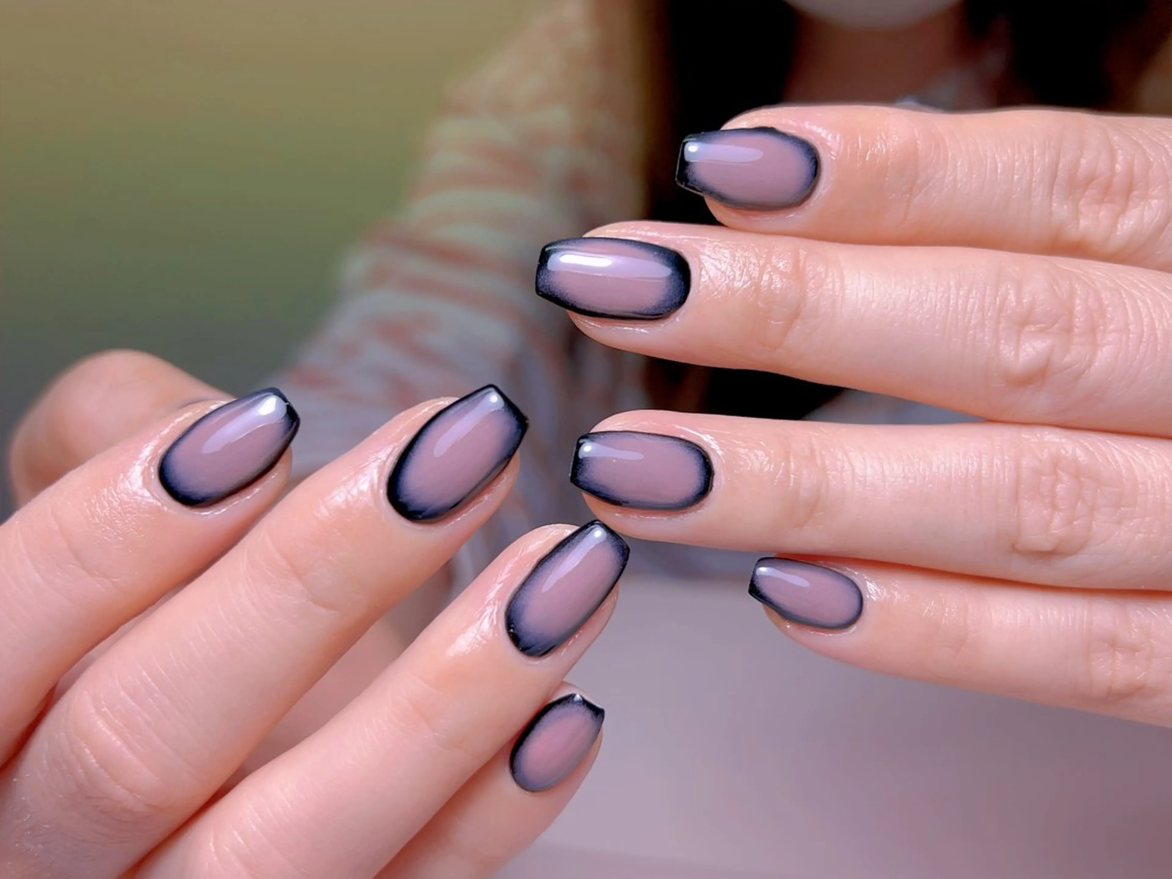 ネイル チークネイル ハンドネイル 【長さ出し】 IRIS NAILのネイルデザイン