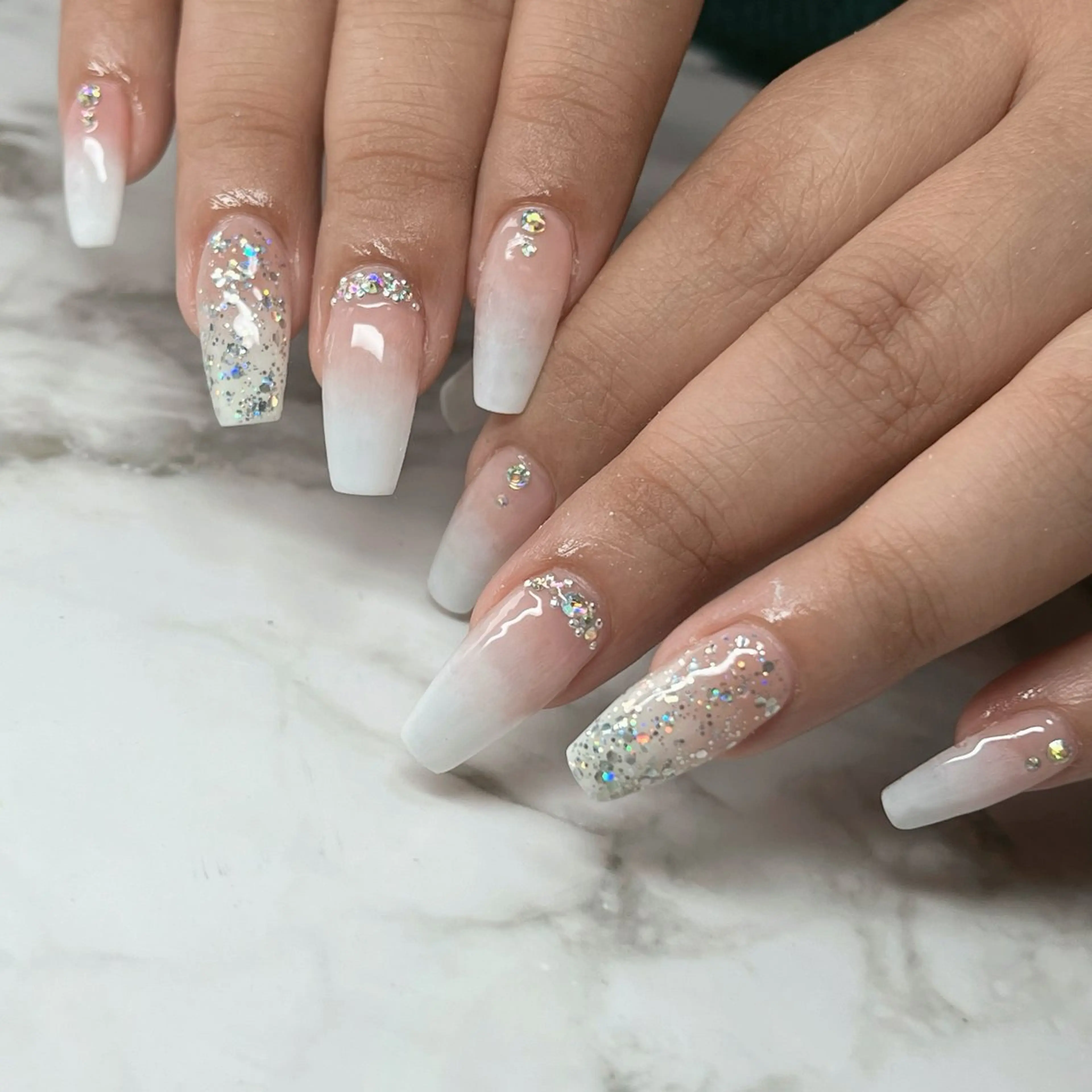 ネイル ハンドネイル Dia Nail AKIのネイルデザイン