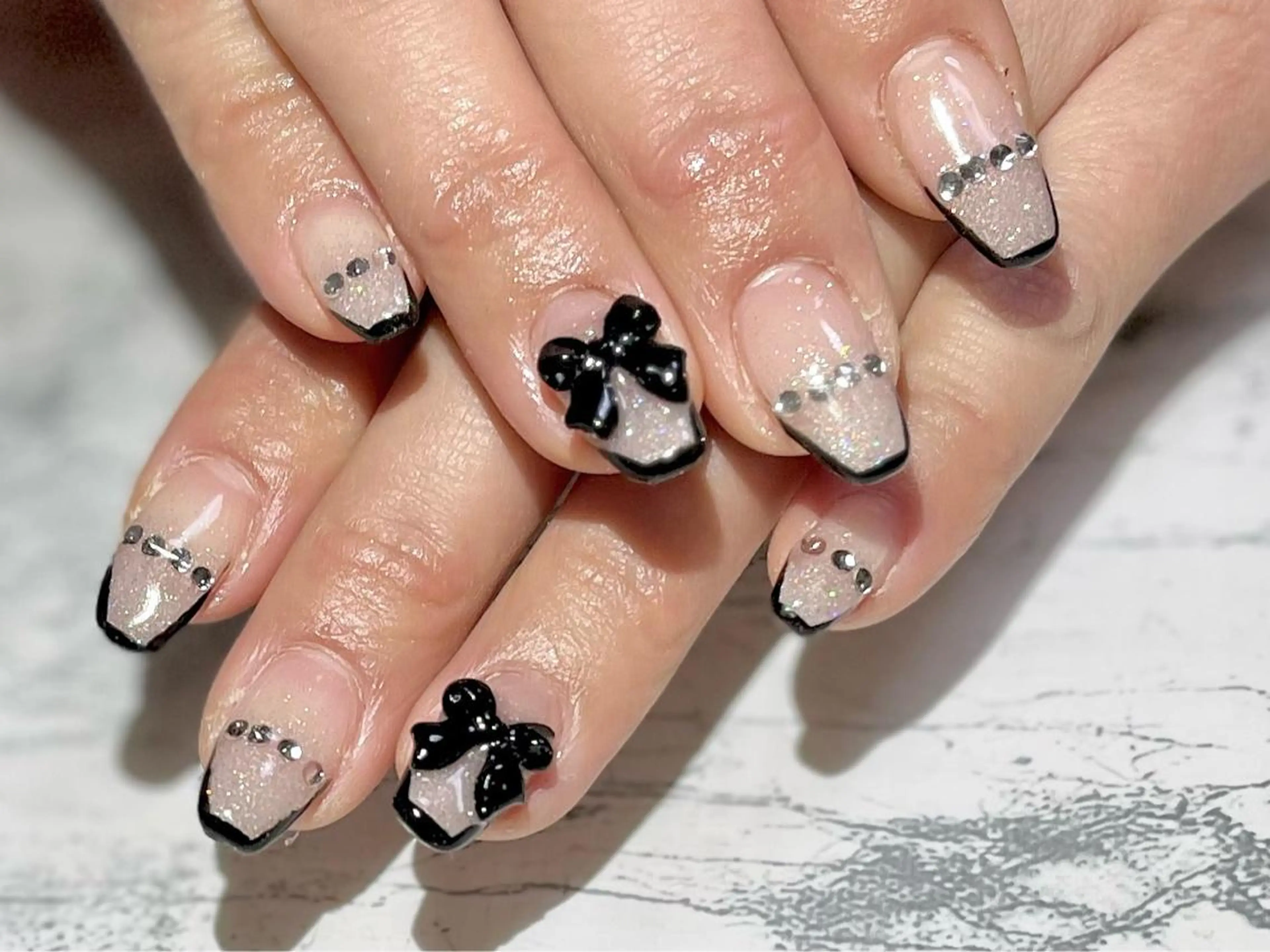 ネイル フットネイル ニュアンスネイル リボン シンプルネイル 春ネイル ネイル フフラ所属・nail fufla ♡yamane♡のネイルデザイン