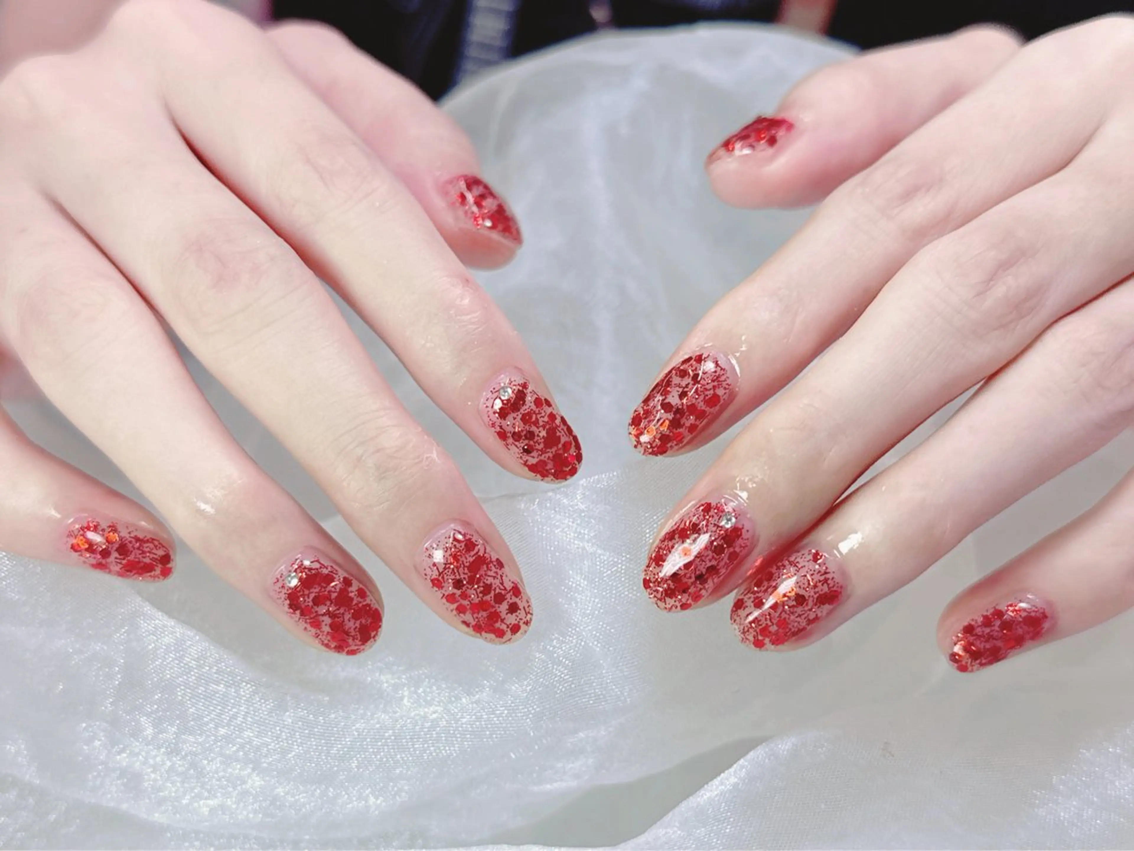 ネイル ホログラムネイル 赤色 ハンドネイル Noa nail(旧 capof nailのネイルデザイン