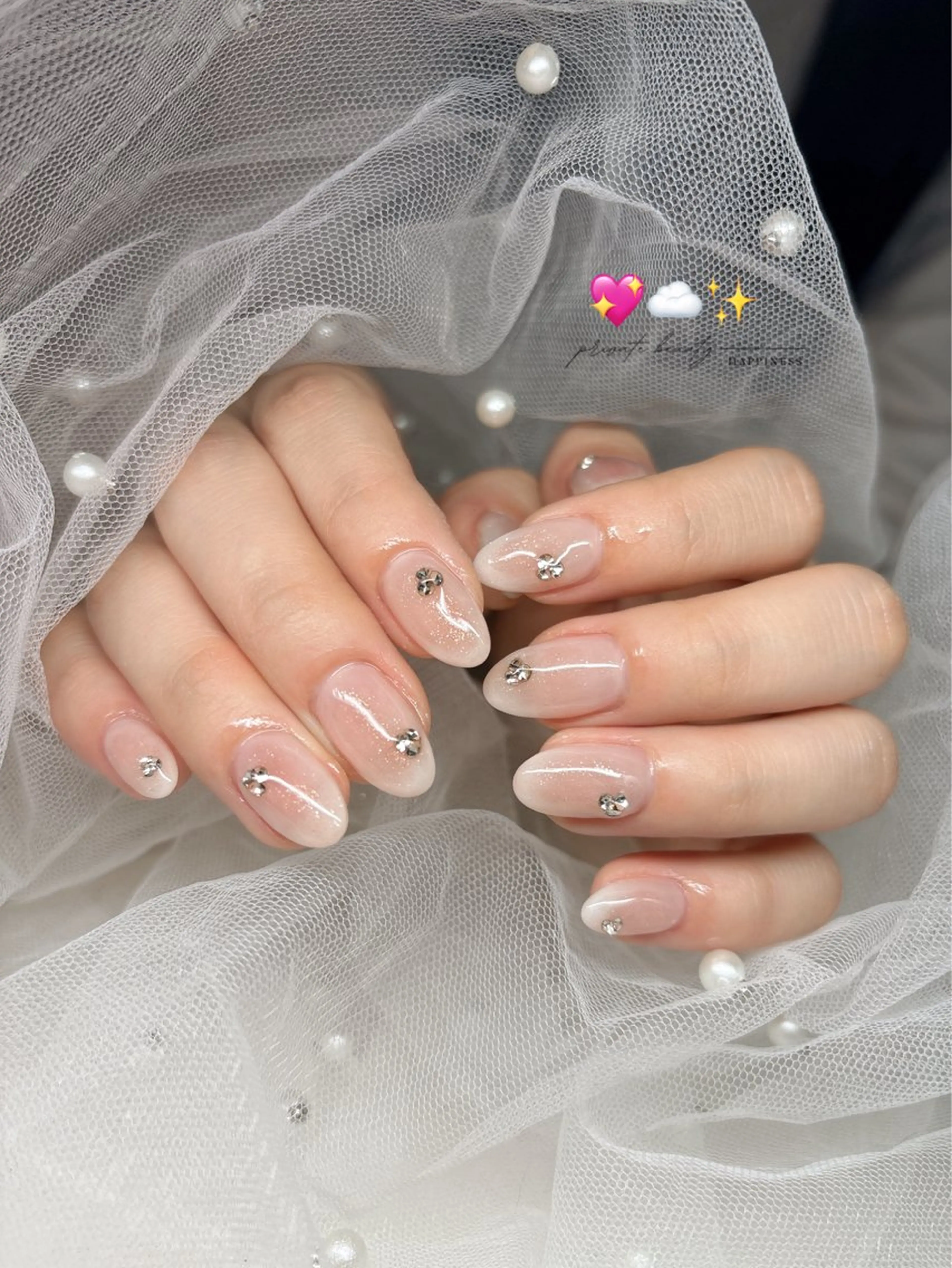 ネイル チークネイル ラメ(グリッター) ピンク ワンホンネイル happiness nailのネイルデザイン