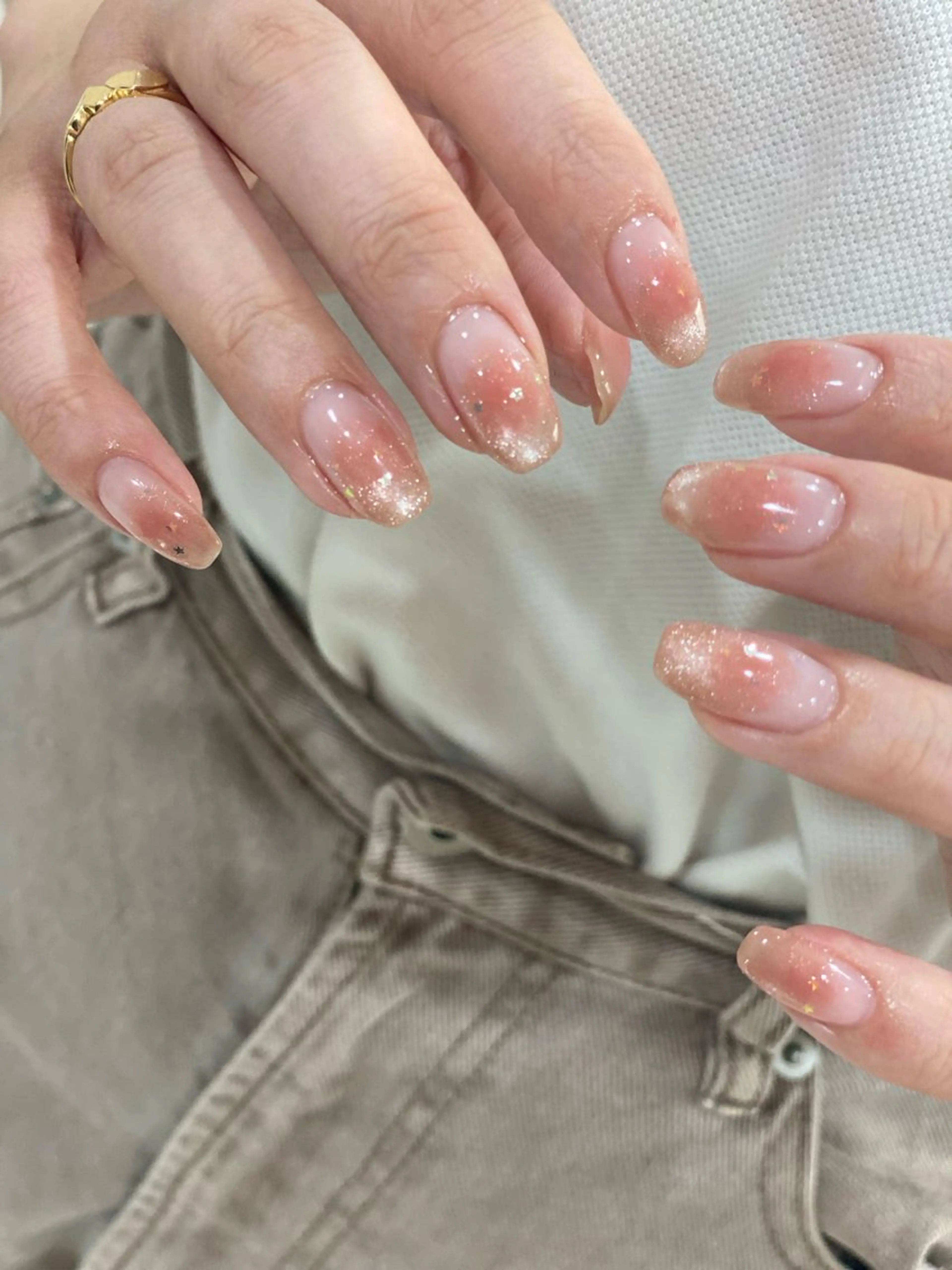 ネイル フラッシュネイル フレンチネイル ジェルネイル グラデーション ラメ(グリッター) ハンドネイル ハンドケア REILLY.　private nail salon所属・Marina 《REILLY.》のネイルデザイン