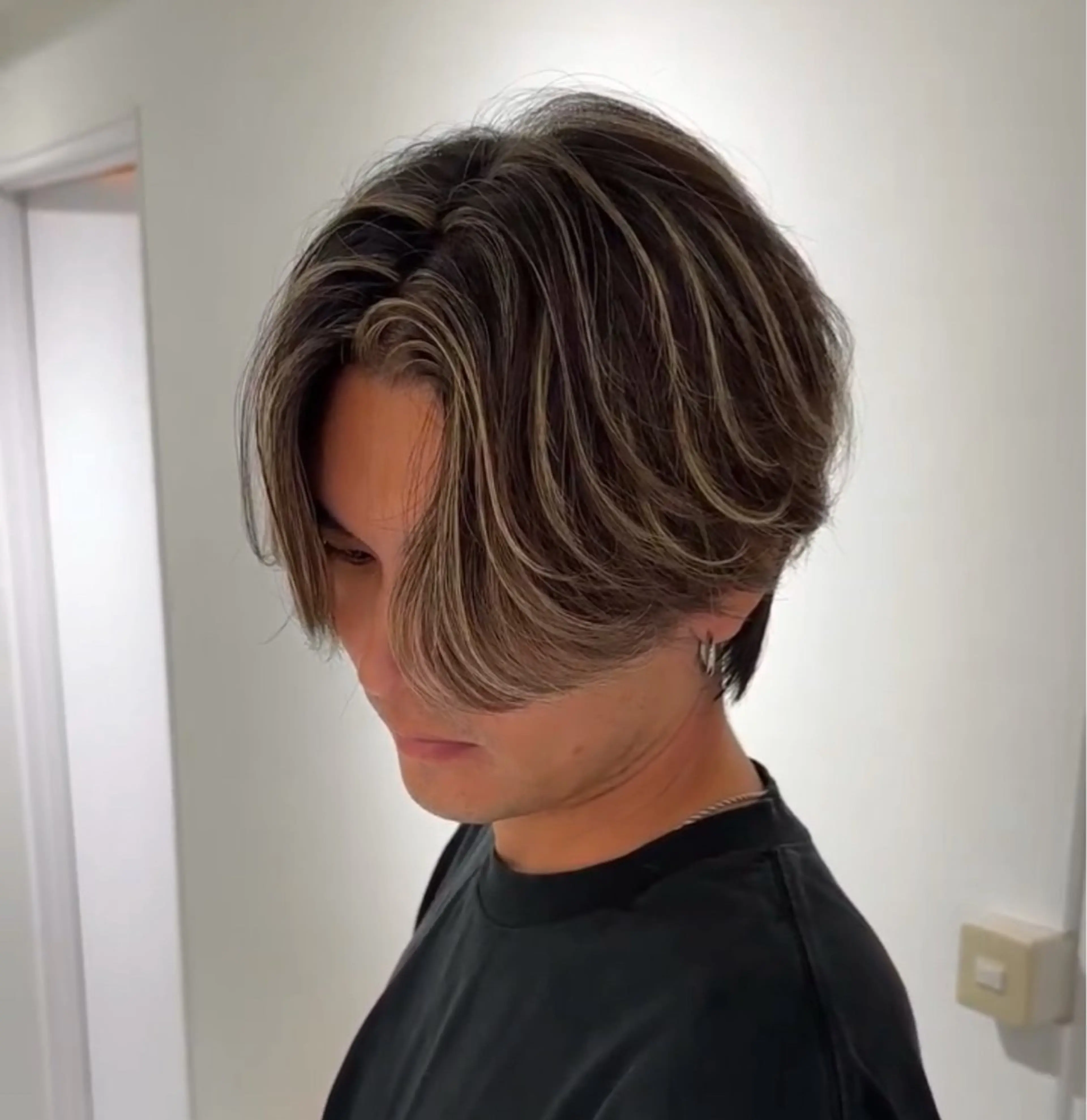 メンズ センターパート メンズハイライト メンズメッシュ カット ヘアカラー 大人メッシュ/ ハイライト/ぽんのヘアスタイル