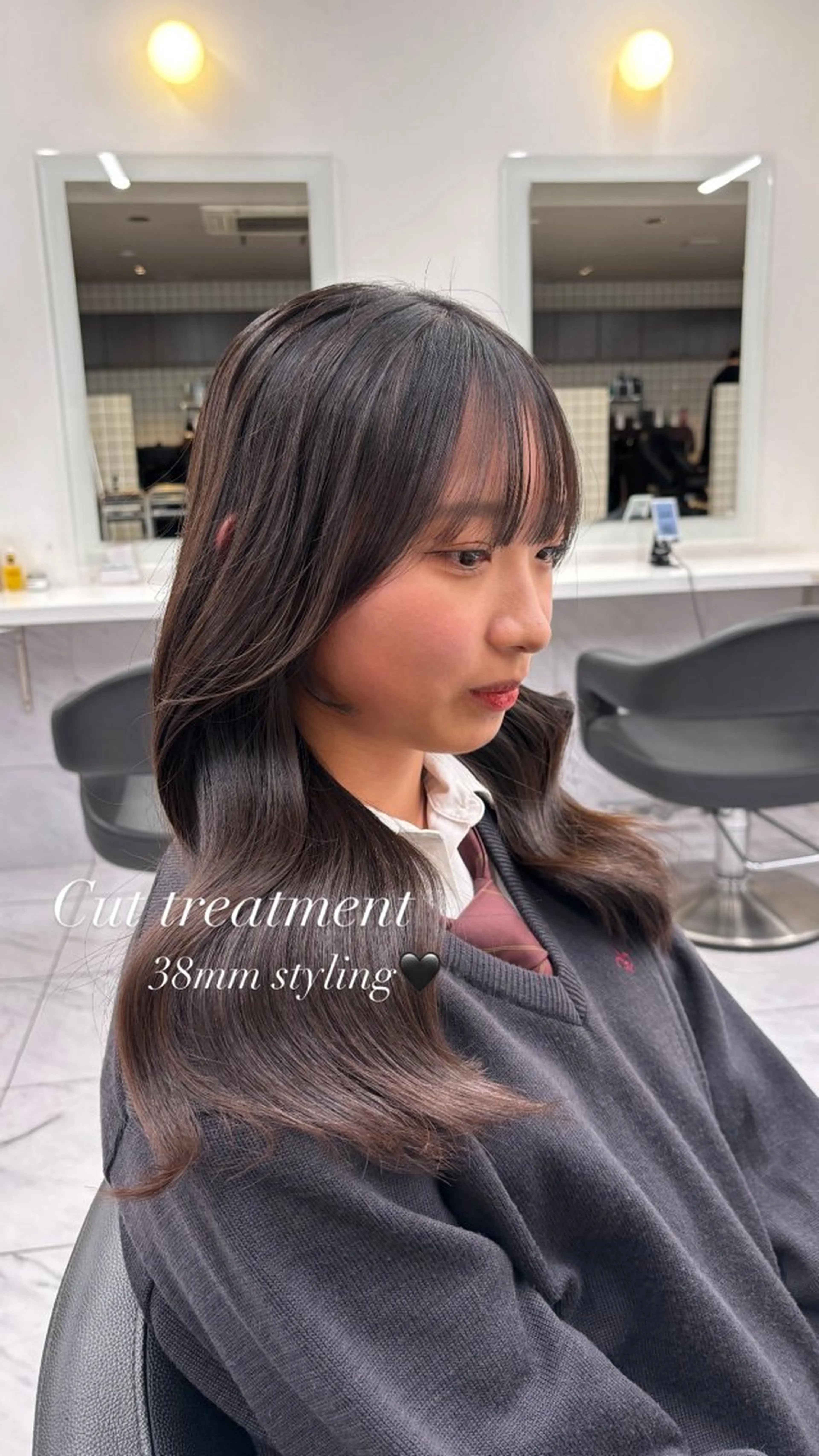 セミロング カット トリートメント ヘッドスパ ヘアセット 韓国レイヤー ハッシュカットのヘアスタイル