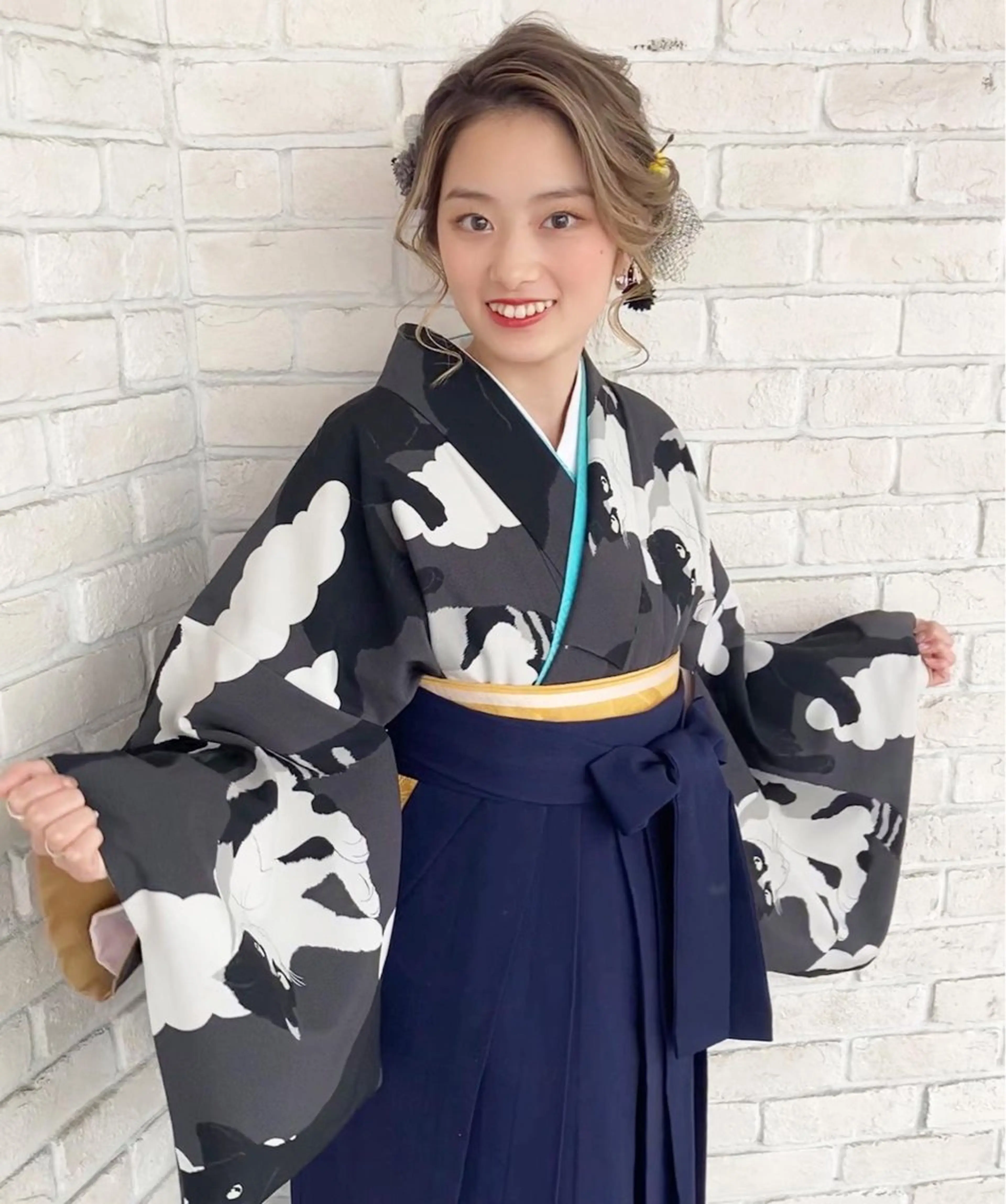 ヘアアレンジ 着物ヘア 卒業式のヘアスタイル 白髪ぼかしハイライト 着付けヘアアレンジのその他イメージ