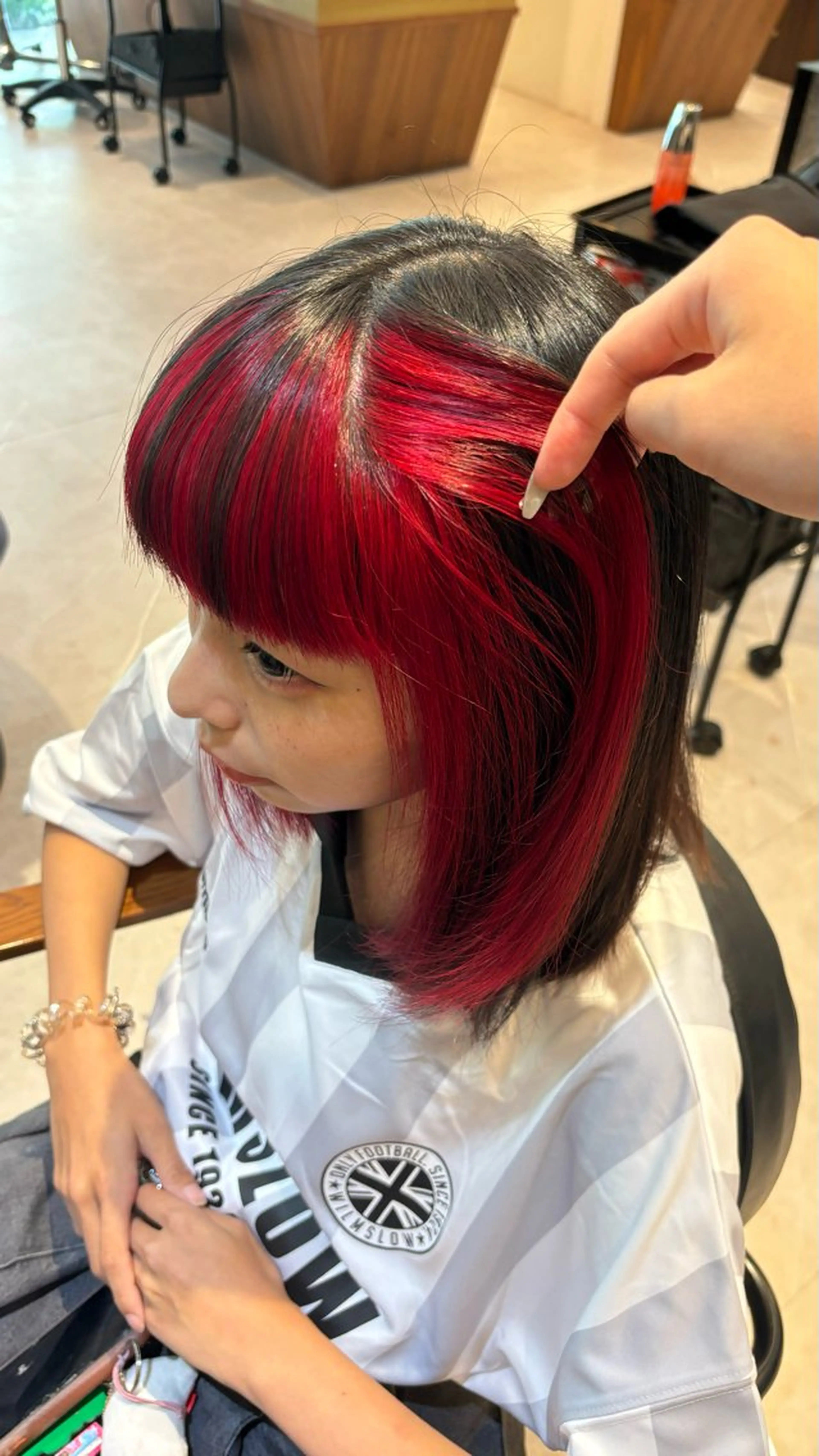 カラー ミストバング ブリーチ  フェイスフレーミング レッドカラー ヘアカラー miyu/ボブ/ 透明感カラー/栄のヘアスタイル