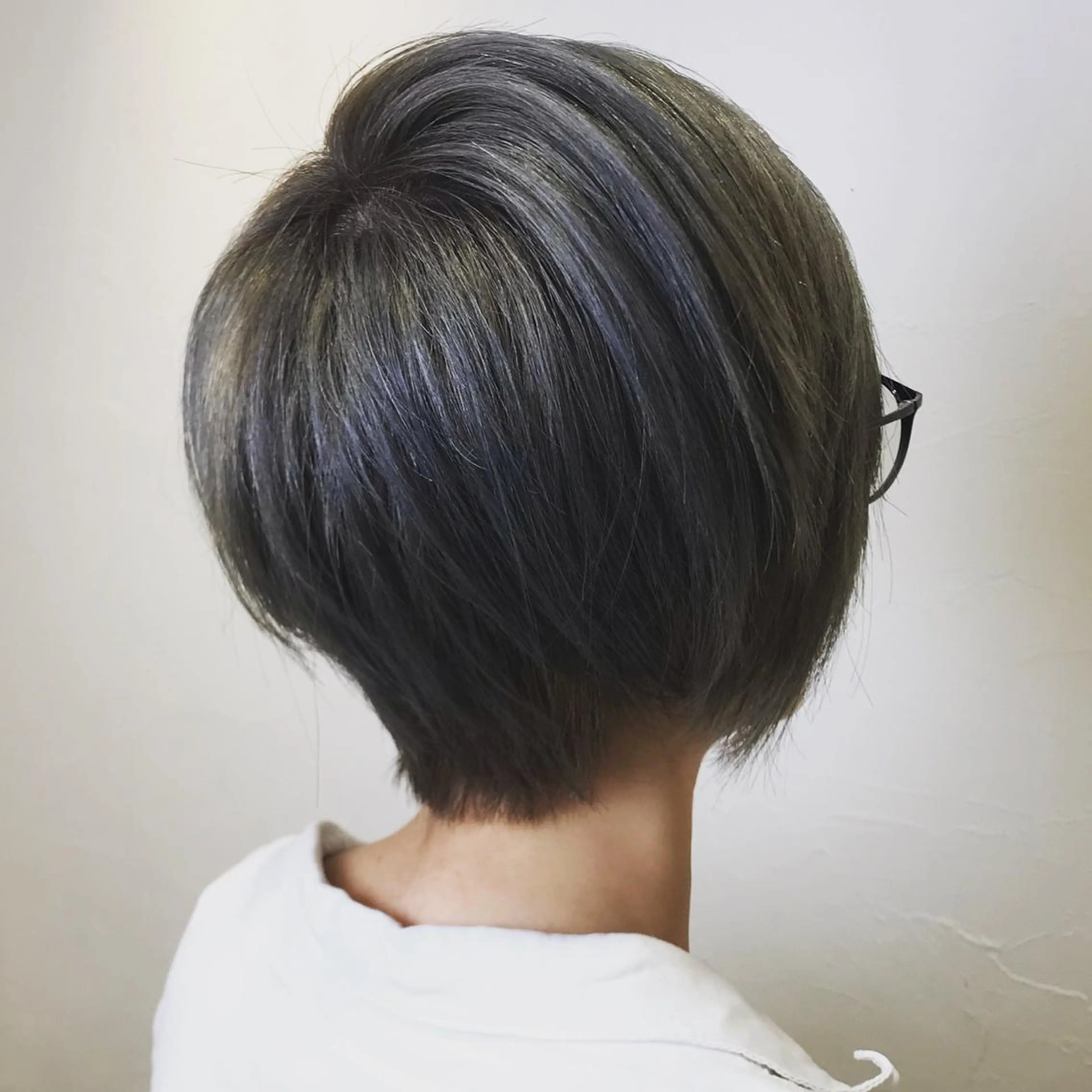ショート カラー カット ヘアカラー トリートメント ✂︎newi池袋✂︎ 長谷川寛のヘアスタイル