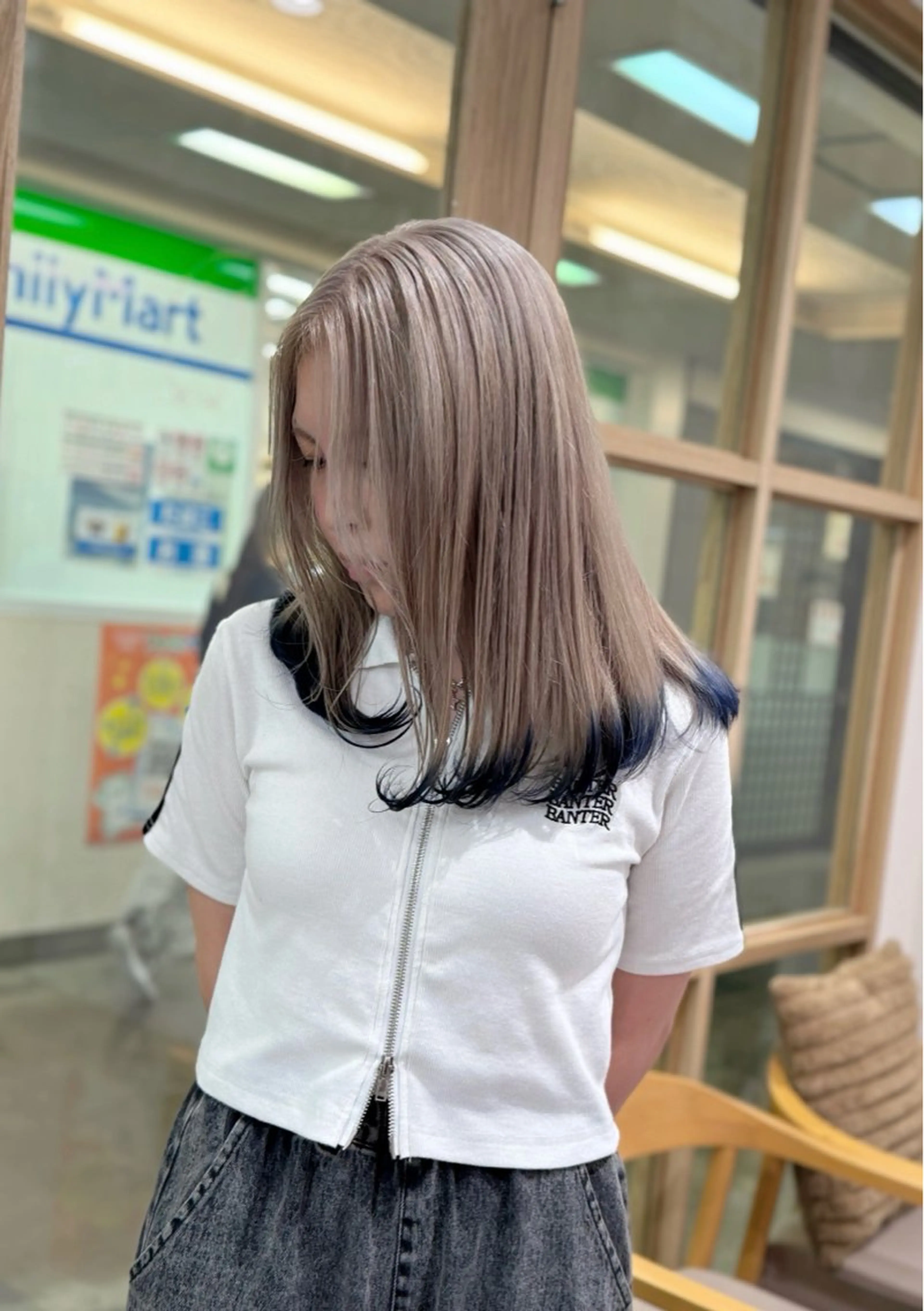 ＜1回ブリーチじゃ無理なカラー＞2回ブリーチＷカラー+Aujuaトリートメントの写真