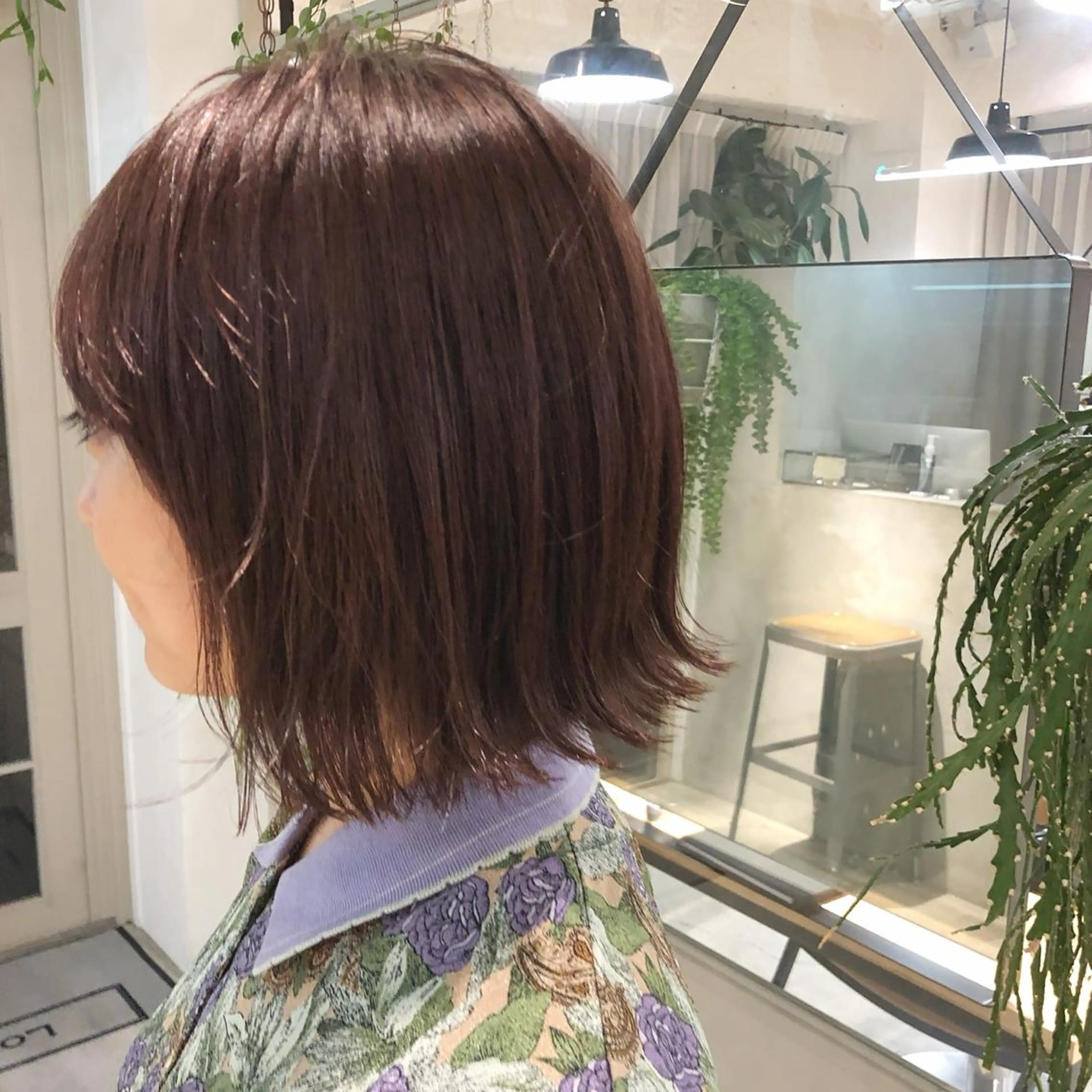 ミディアム カラー salowin三丁目所属・🟩ベージュ/ショー ト/ボブ🟩タカモリのヘアスタイル
