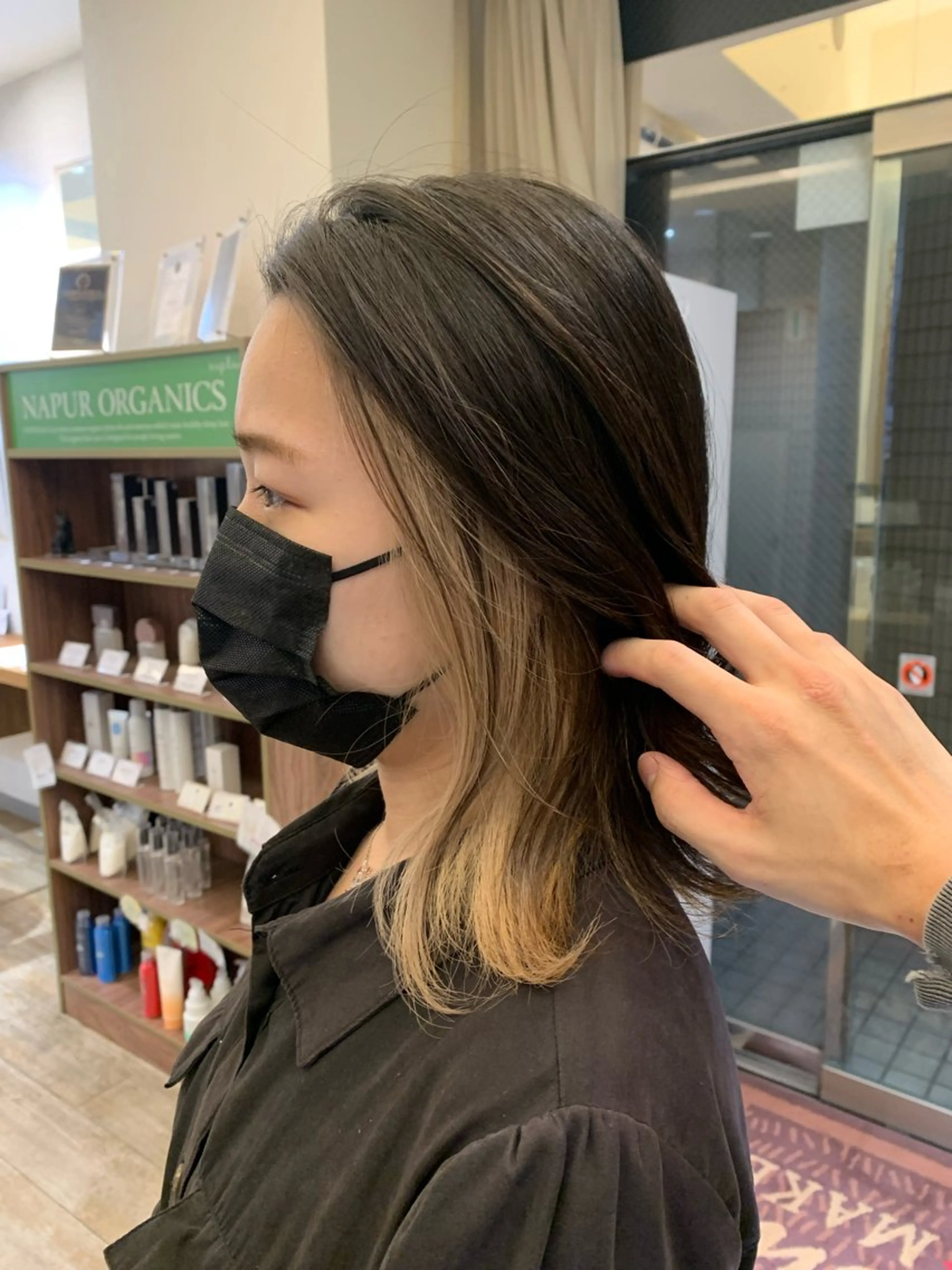 ミディアム カラー バレイヤージュ ブリーチ デザインカラー イヤリングカラー グラデーションカラー ヘアカラー トリートメント ひばりヶ丘美容室 ✂︎藤原珠輝✂︎のヘアスタイル