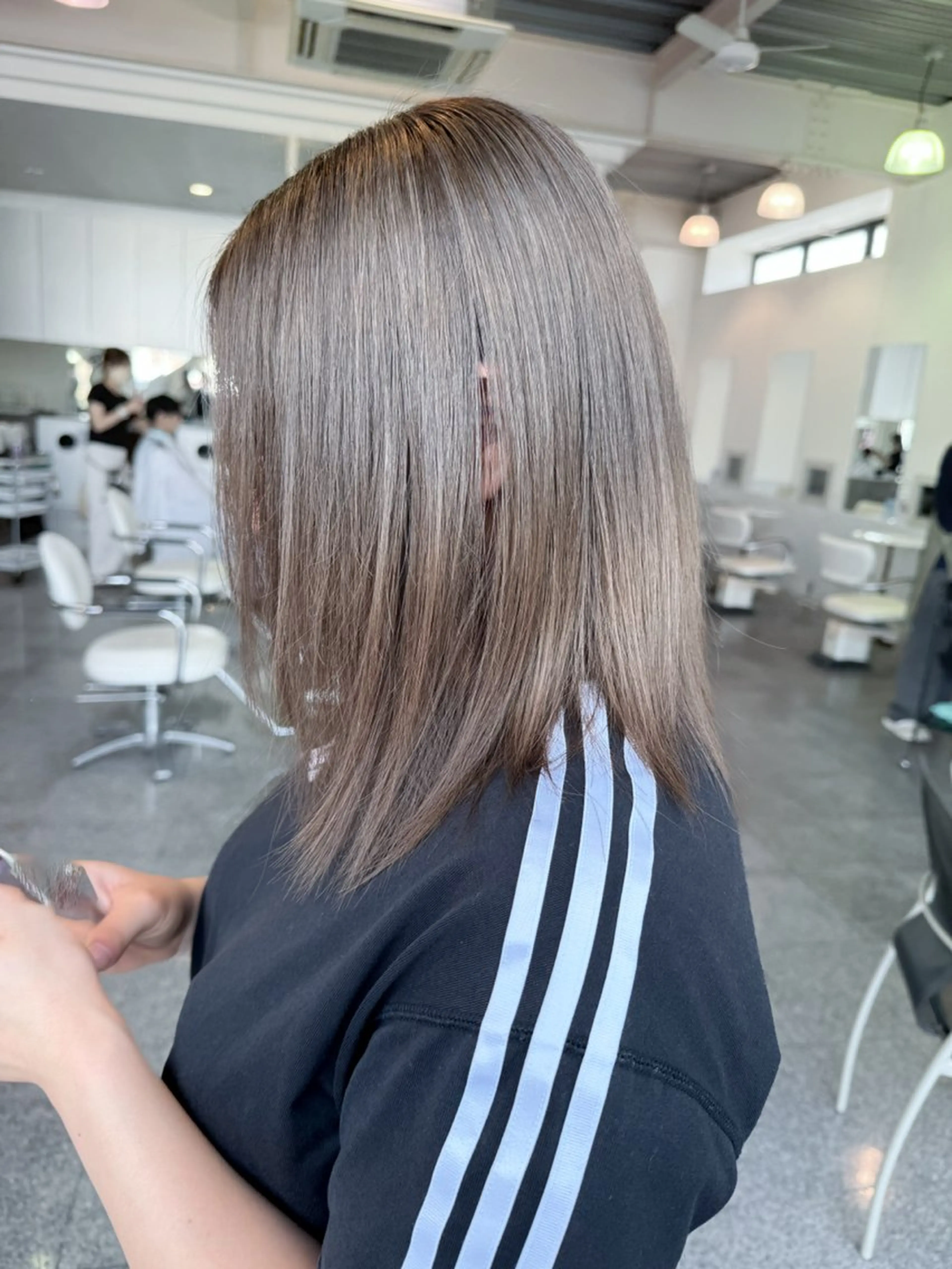 ミディアム カラー グレージュ カット ヘアカラー トリートメント 🫧ヒシダアキ /taboo🫧のヘアスタイル