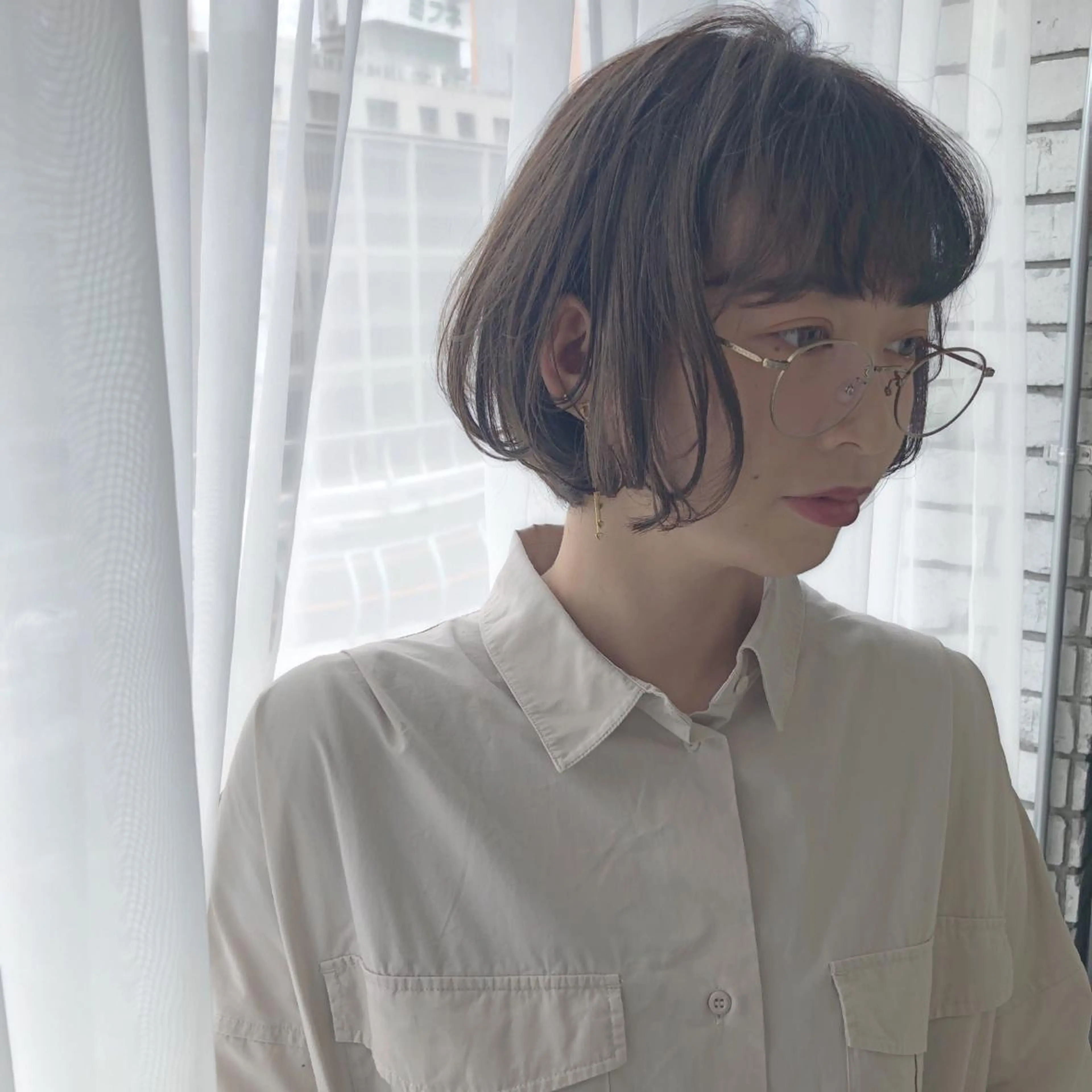 ミディアム カラー ショートボブ ブラウンカラー モカブラウン ボブ ORIKA 美容室のヘアスタイル