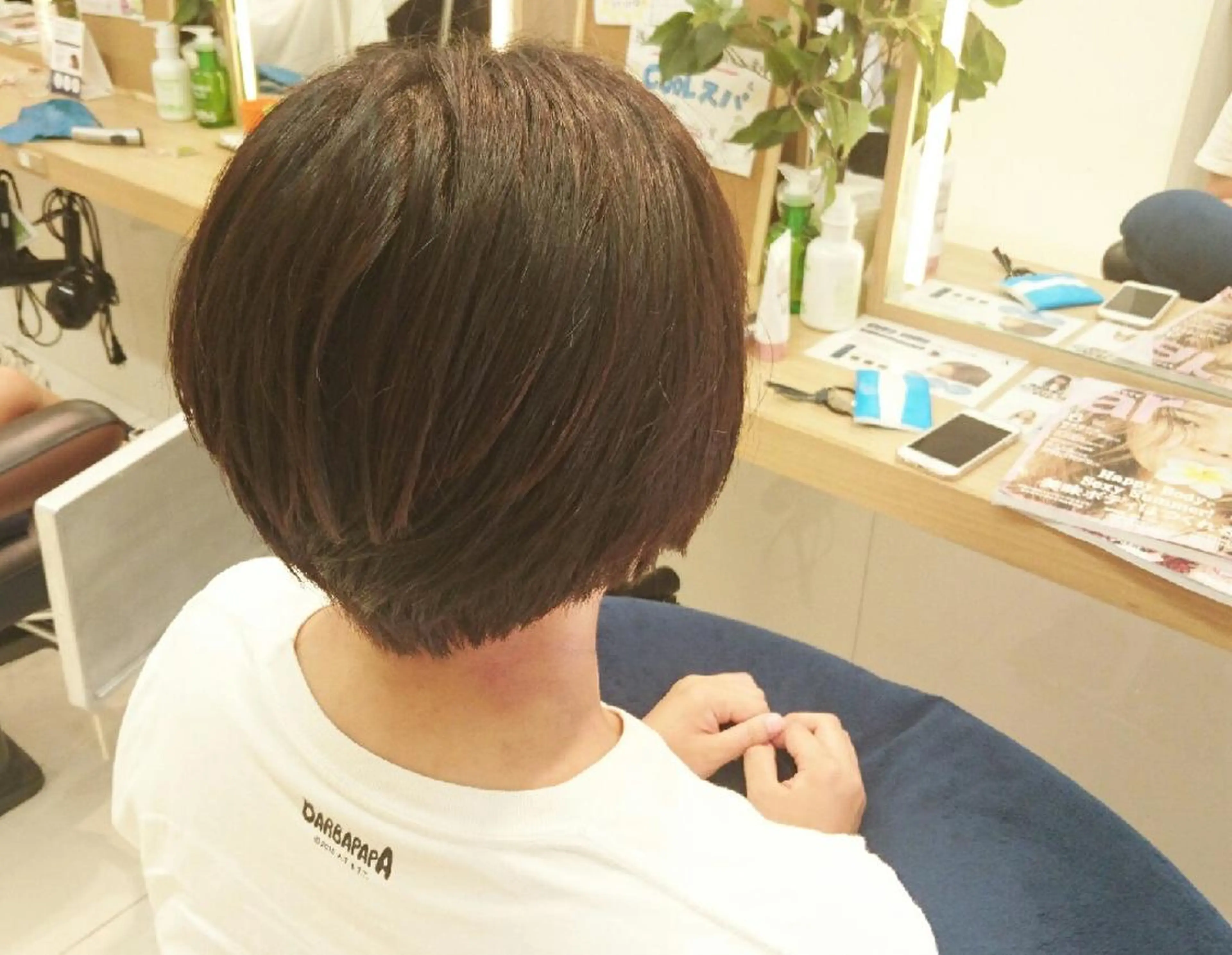 ショート 透明感ハイライト◎ 伊藤夏海のヘアスタイル