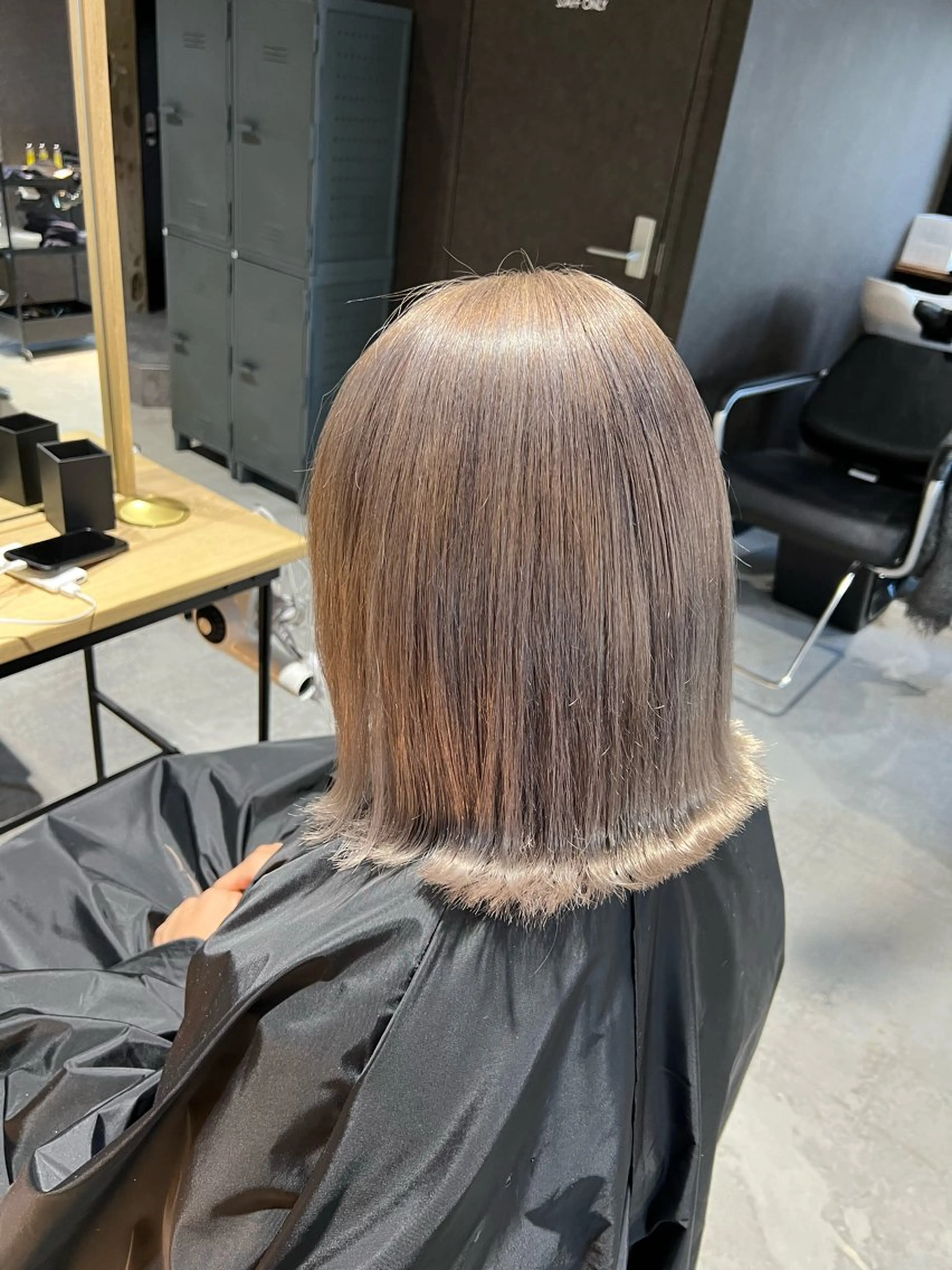 カラー 久永 菫のヘアスタイル