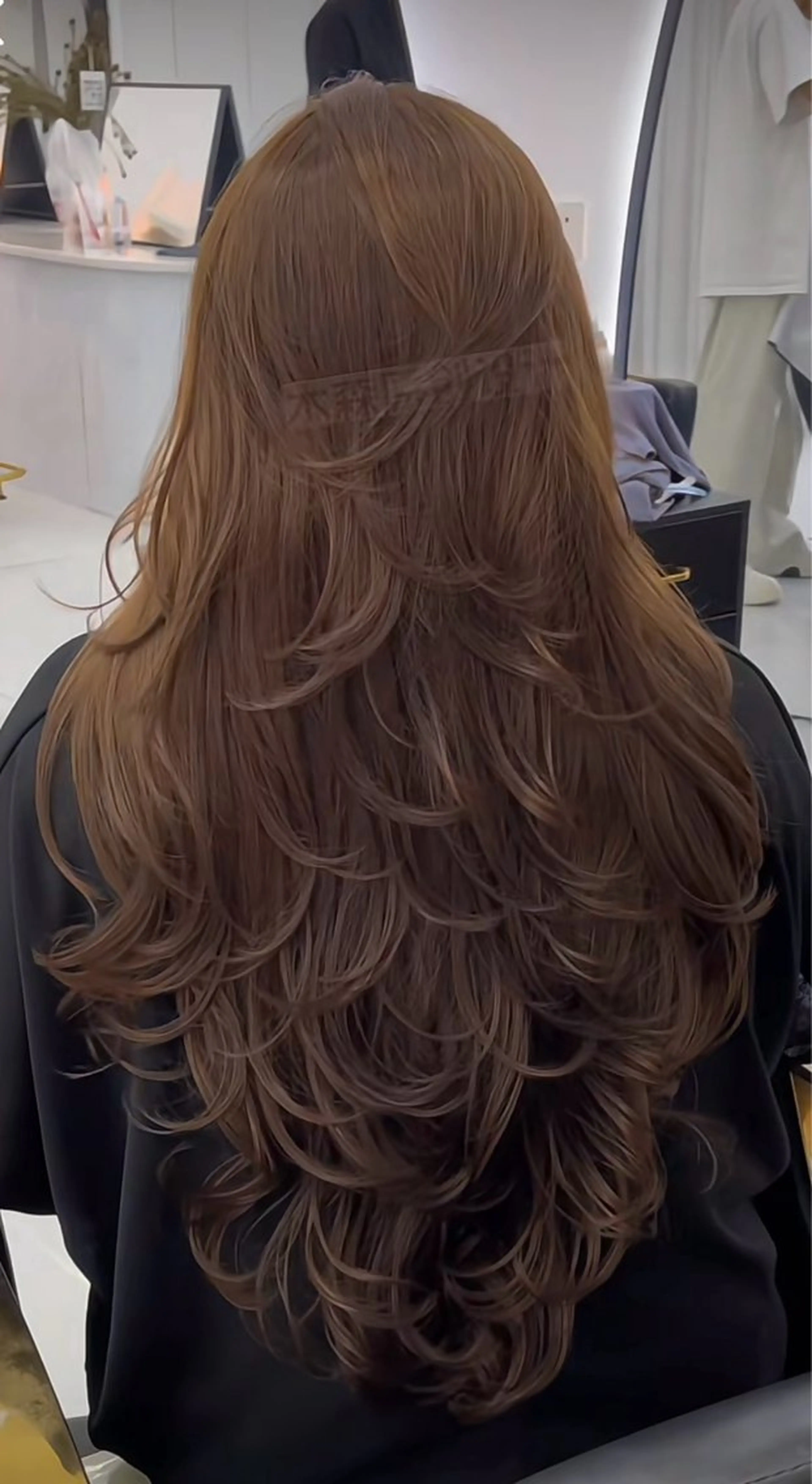 中国式フェザーパーマ+小顔カット+髪質改善トリートメントの写真