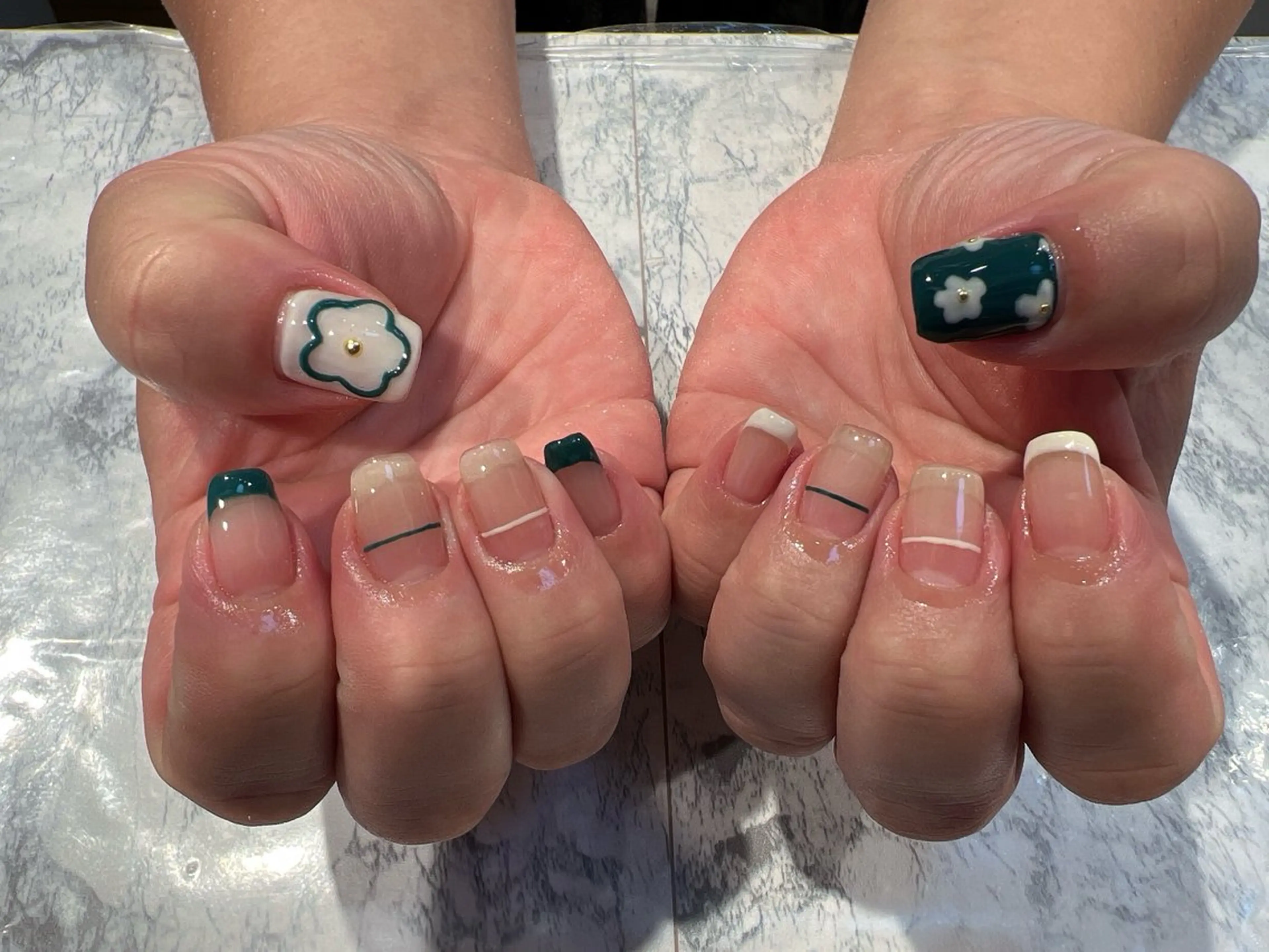 ネイル ハンドネイル Lavish nailのネイルデザイン