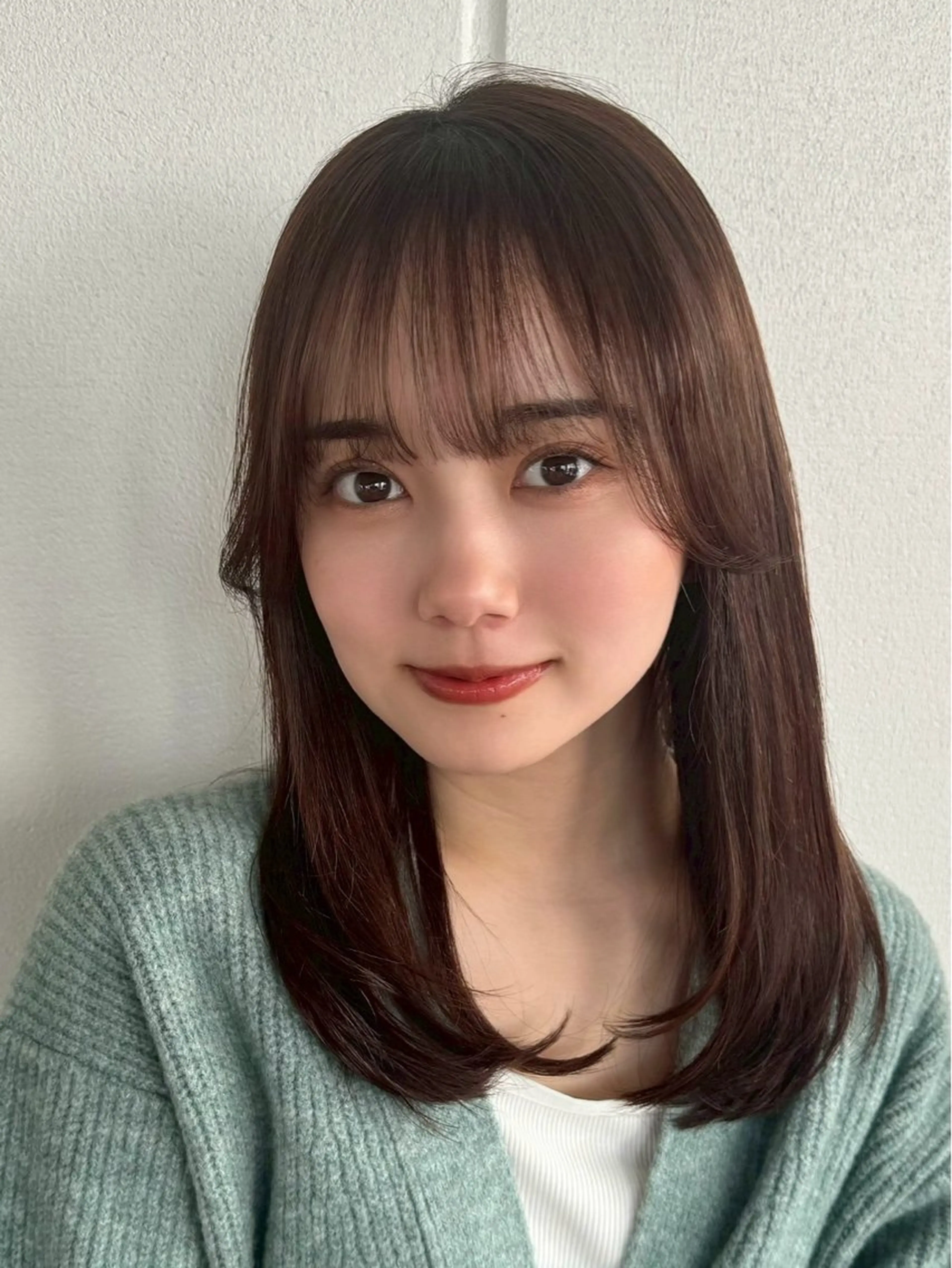 セミロング カット ヘアカラー new open Farbeのヘアスタイル