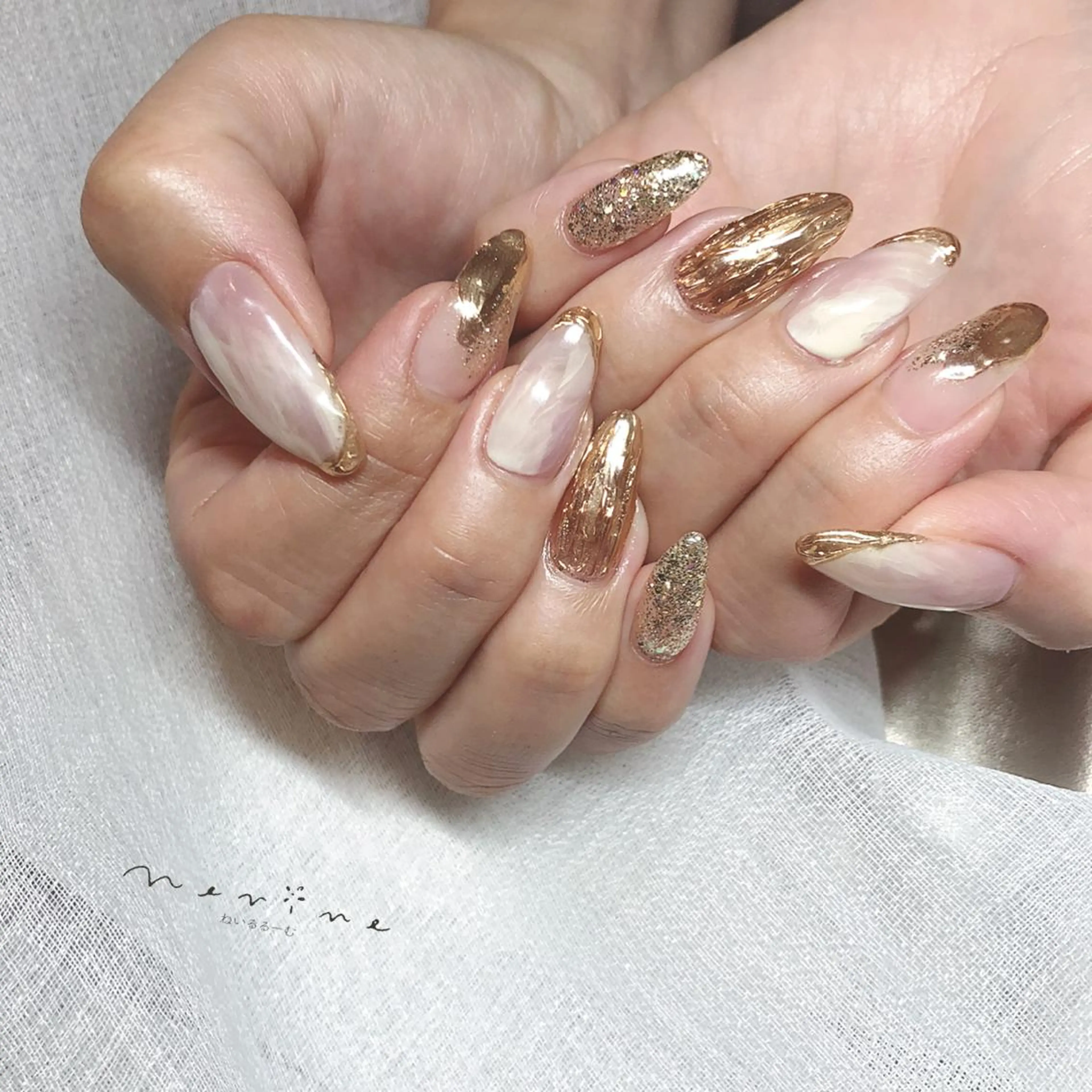 ネイル キラキラネイル ミラーネイル NAILST Naomiのネイルデザイン