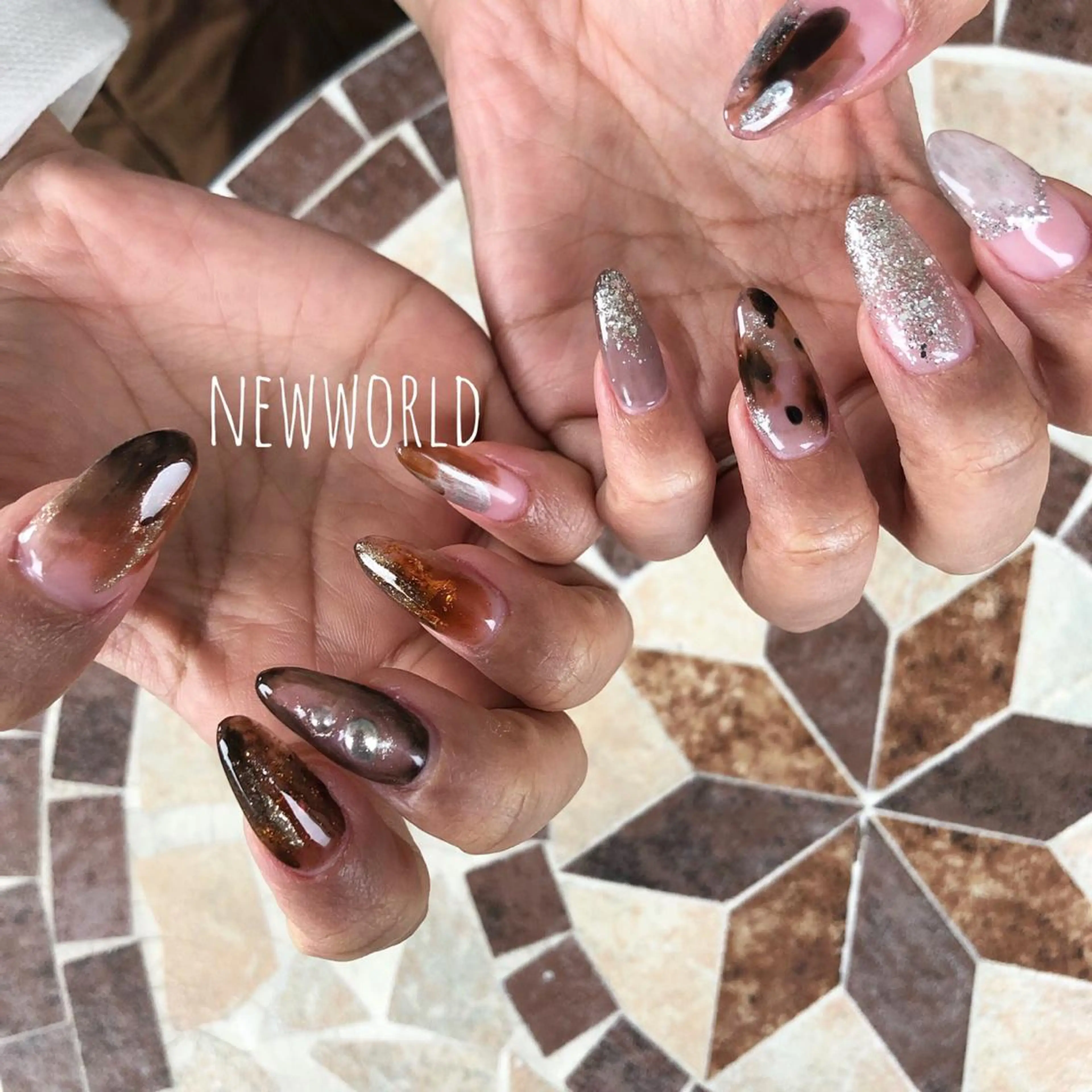 ネイル ジェルネイル MIZUKI 🌏NEWWORLDのネイルデザイン