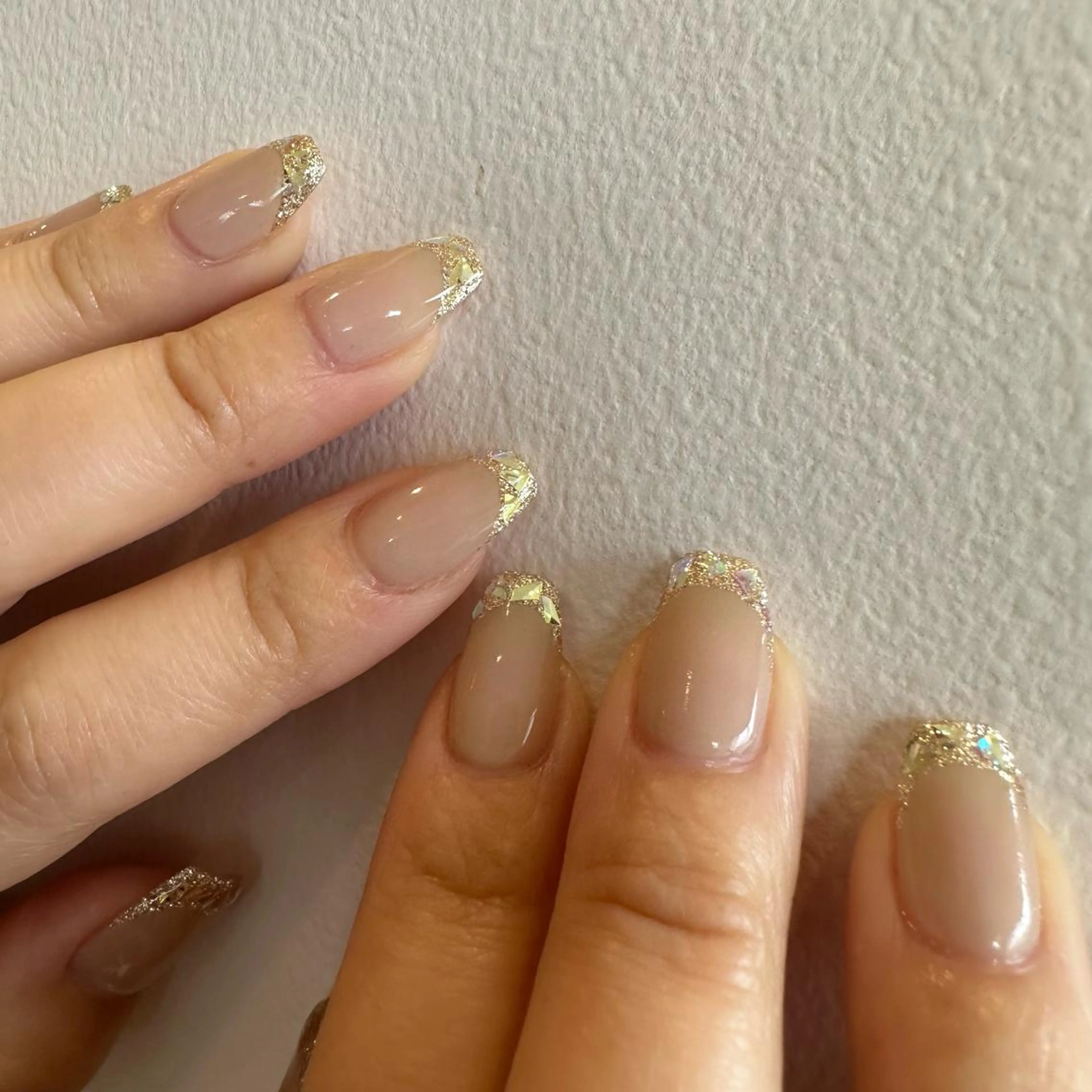 ネイル フレンチネイル ガラスフレンチ ハンドネイル 佐藤 穂乃香のネイルデザイン