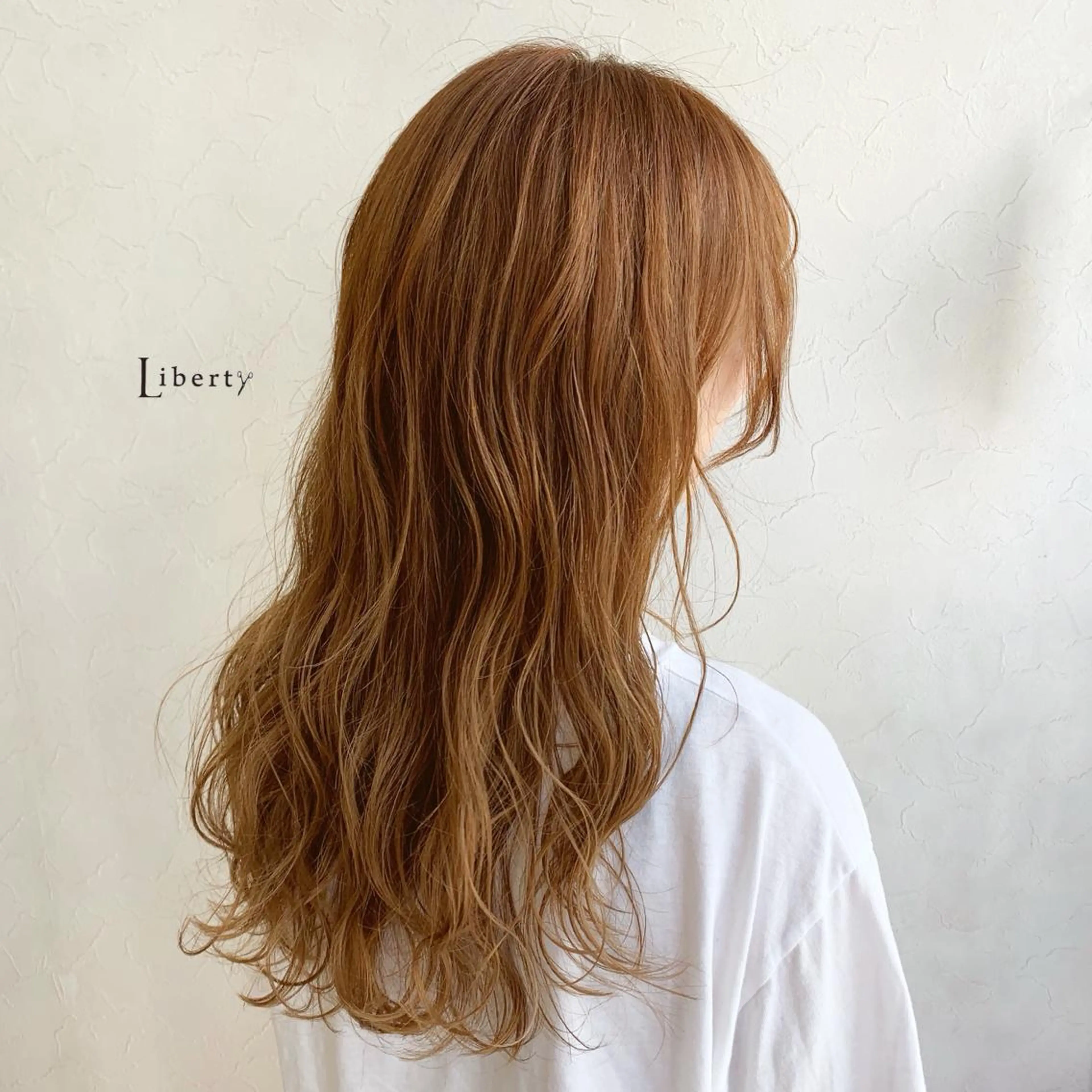 ロング カラー ベージュカラー オレンジ オレンジベージュ ヘアカラー トリートメント Liberty 店長 TAJIMAのヘアスタイル