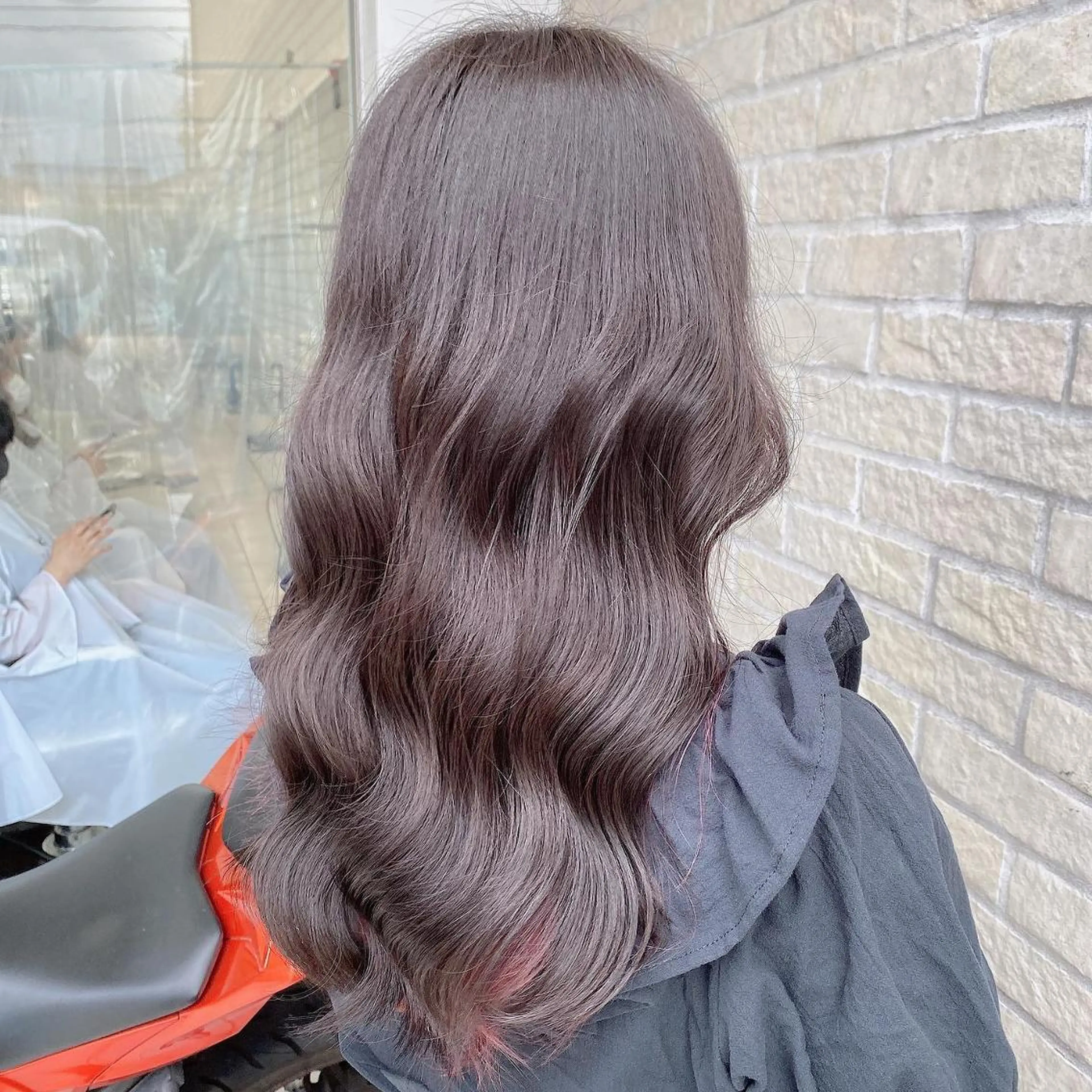 カラー アッシュ ベージュカラー ブリーチ ブラウンカラー グレージュ 艶髪レイヤー屋さん 大澤竜馬のヘアスタイル