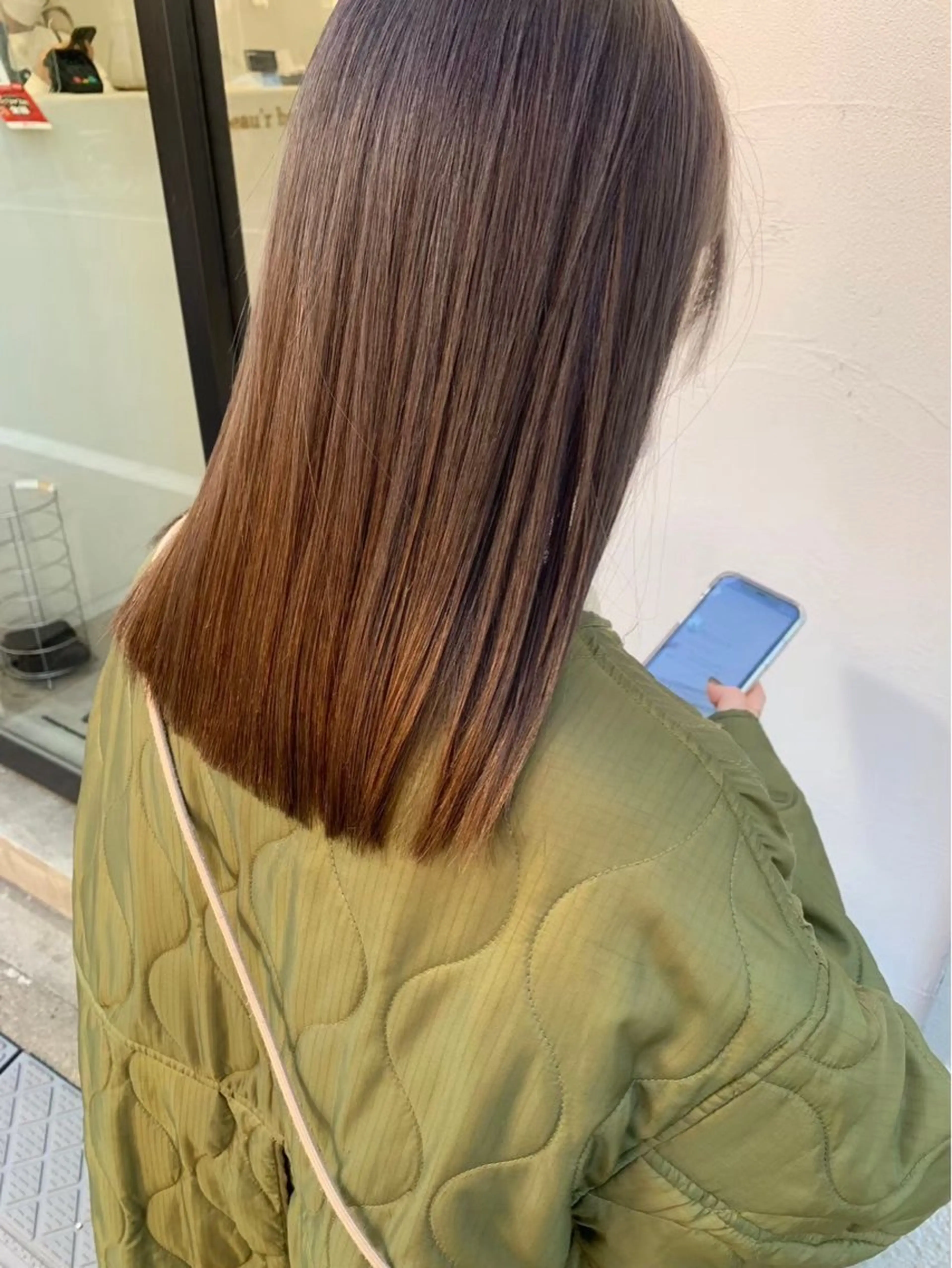 ロング カラー ウルフレイヤー🐺 ヒナ🩶のヘアスタイル
