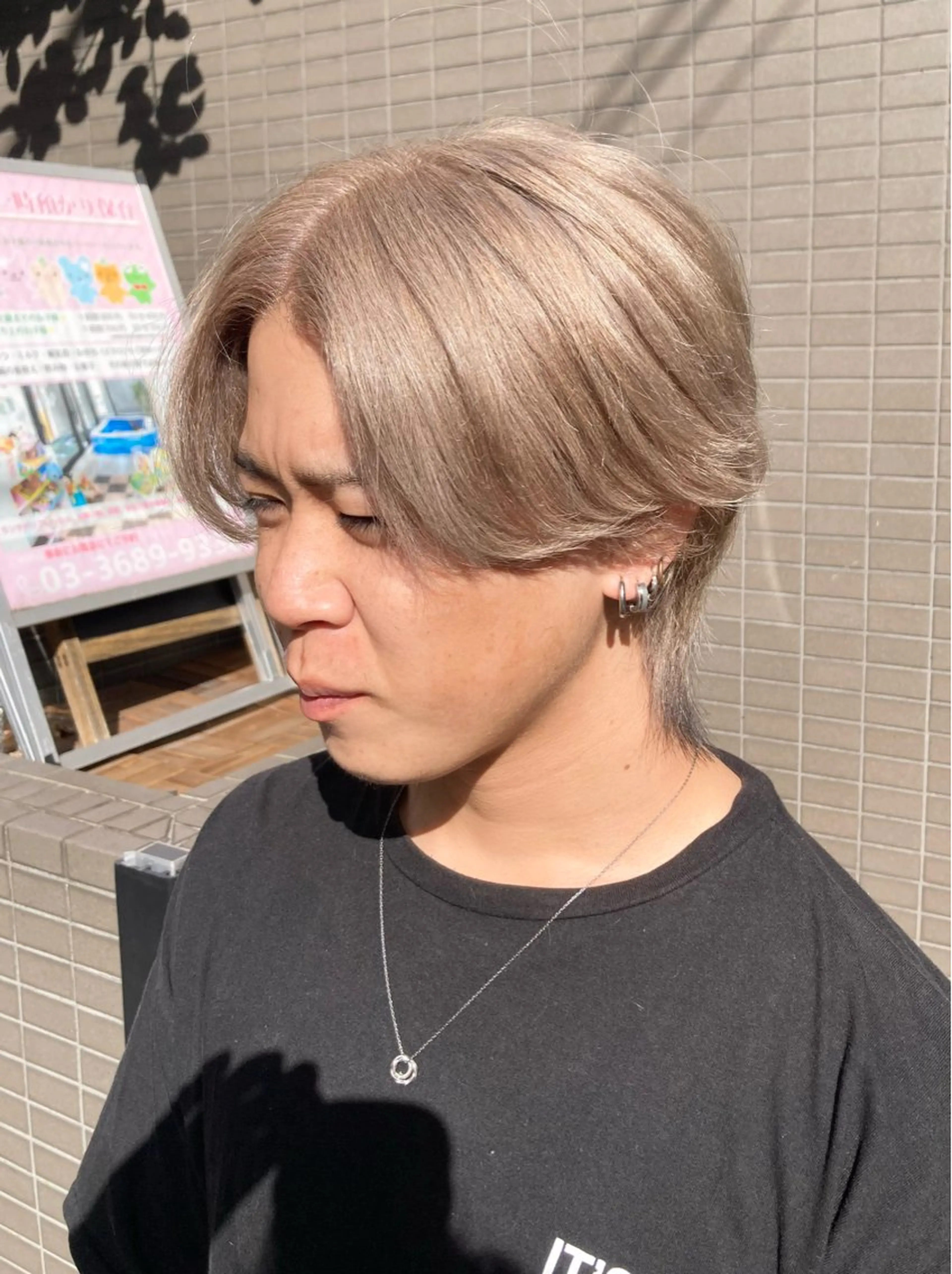 ショート カラー ヘアアレンジ メンズ メンズウルフカット ベージュカラー ミルクティーベージュ ウルフカット カット ヘアカラー 🧶ブリーチカラー TERU🧶のヘアスタイル