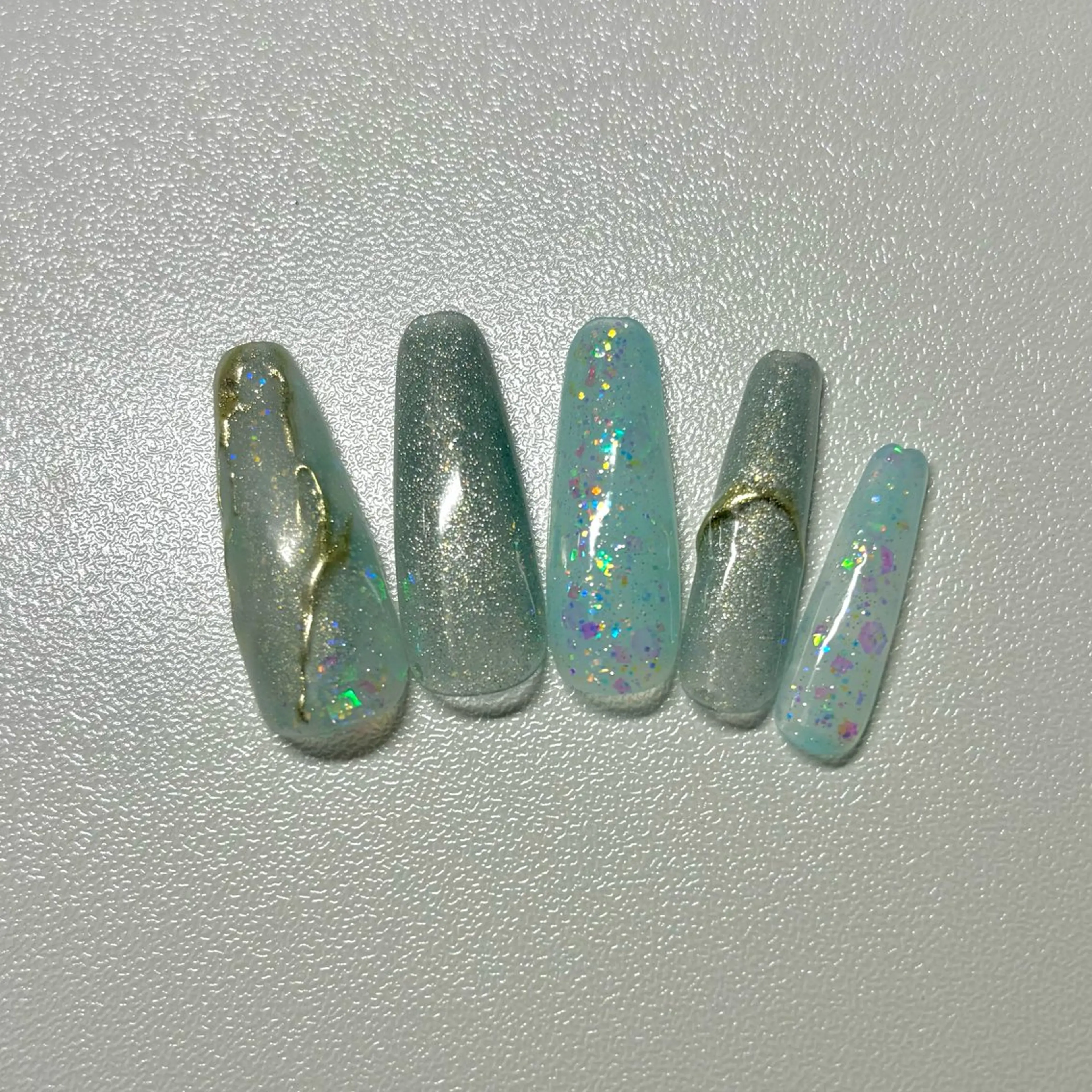 ネイル ラメ(グリッター) マグネットネイル ニュアンスネイル Beautiful. Aのネイルデザイン