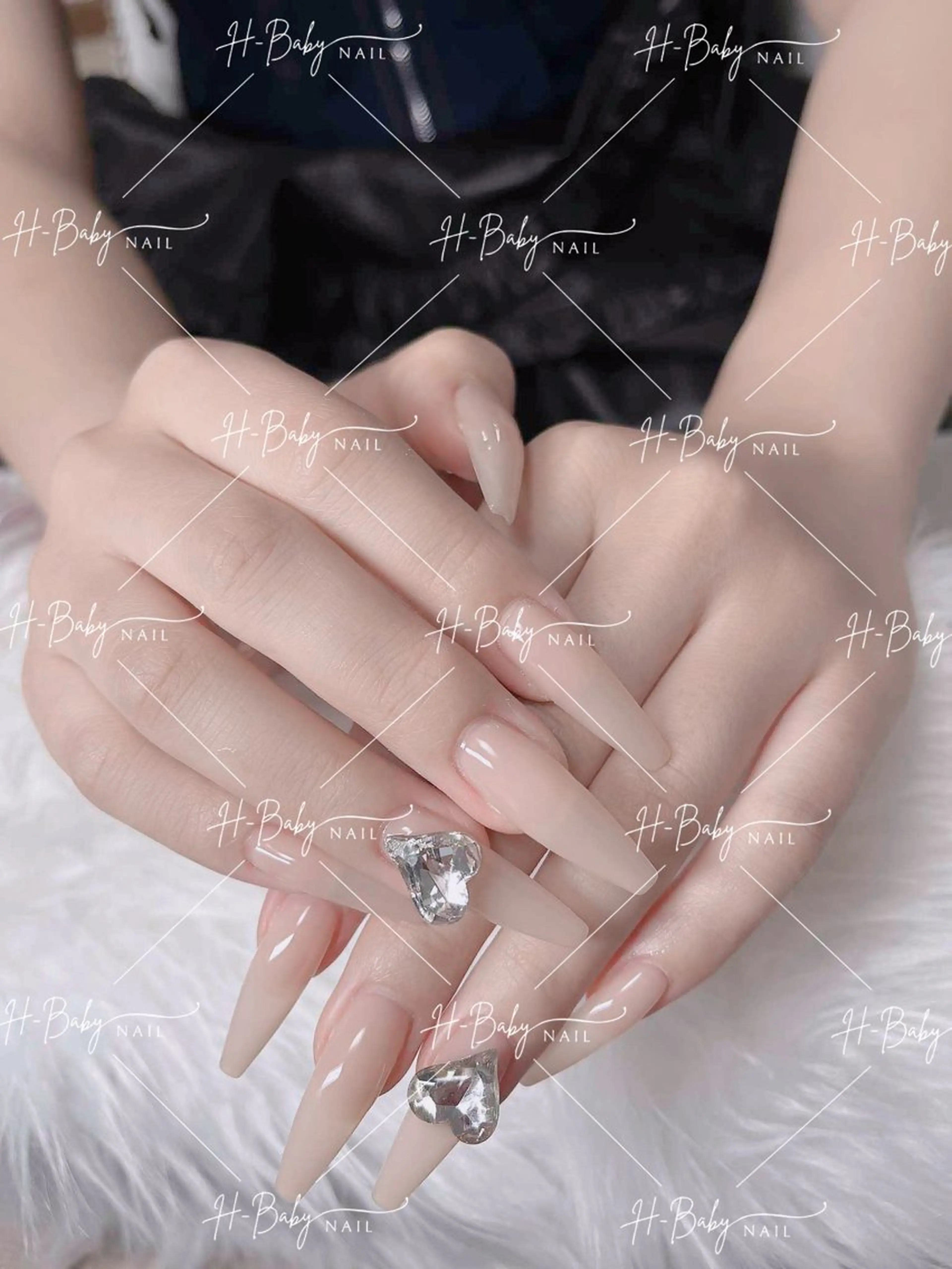 ネイル フレンチネイル ジェルネイル ガラスフレンチ ハロウィン ハート ハンドネイル H.baby Nail Salonのネイルデザイン