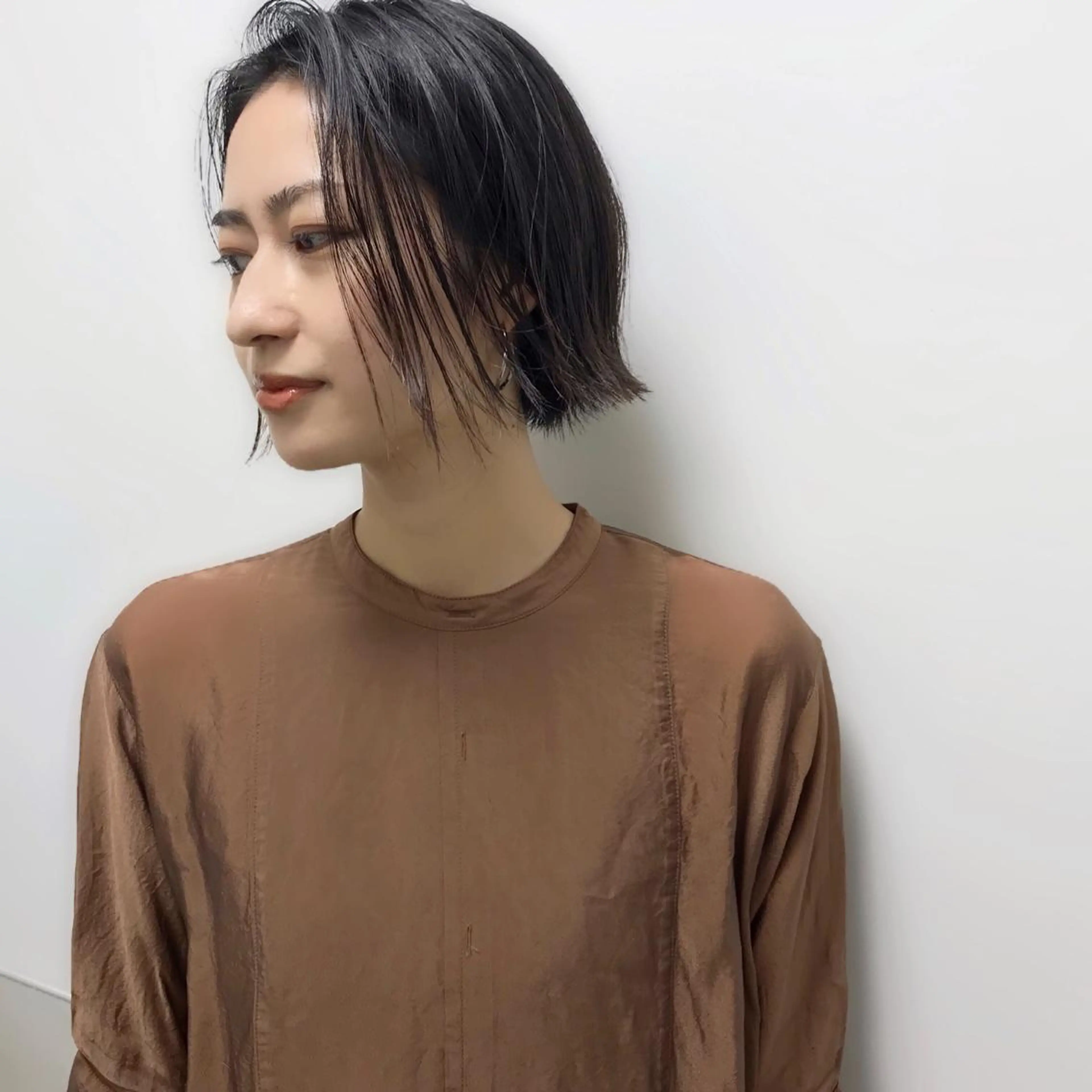 ショート ボブ HARUNA🤍 色持ち良いツヤ髪のヘアスタイル
