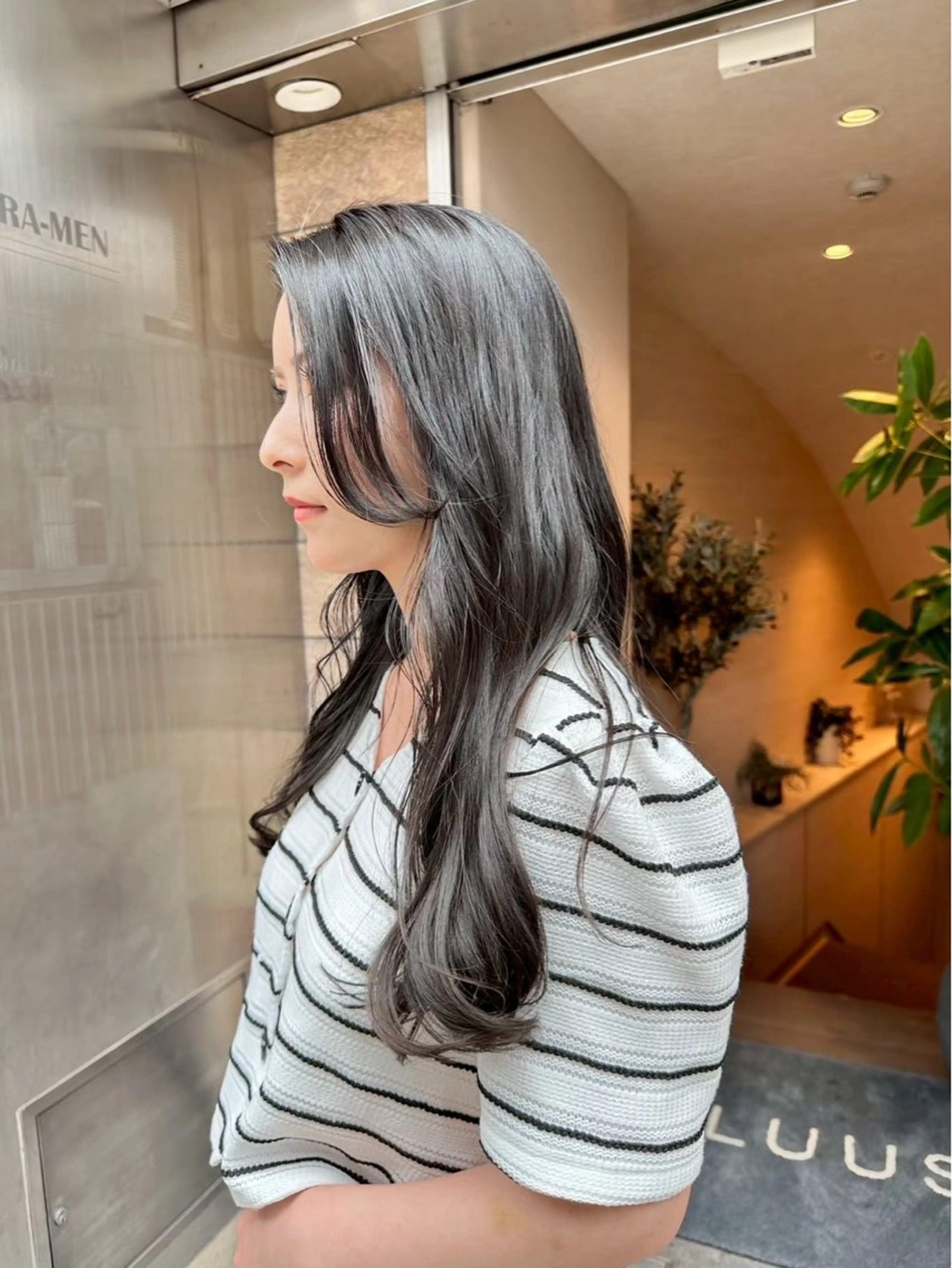 圧倒的透明感♪透け感ワンカラー➕𝐀𝐮𝐣𝐮𝐚4stepトリートメントの写真