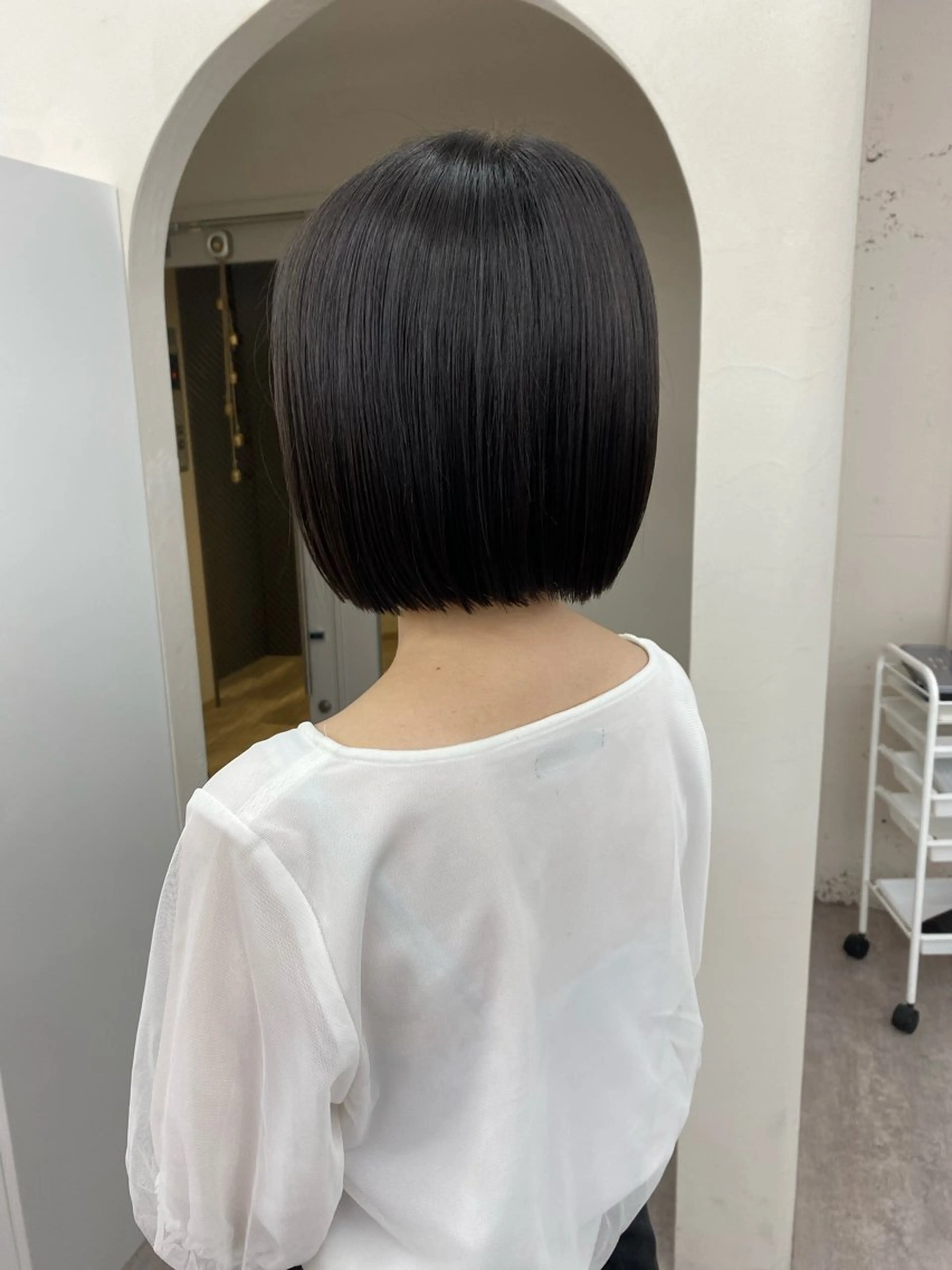 ショート 切りっぱなしボブ ボブ garage.所属・吉田 慎冴/メンズパーマのヘアスタイル