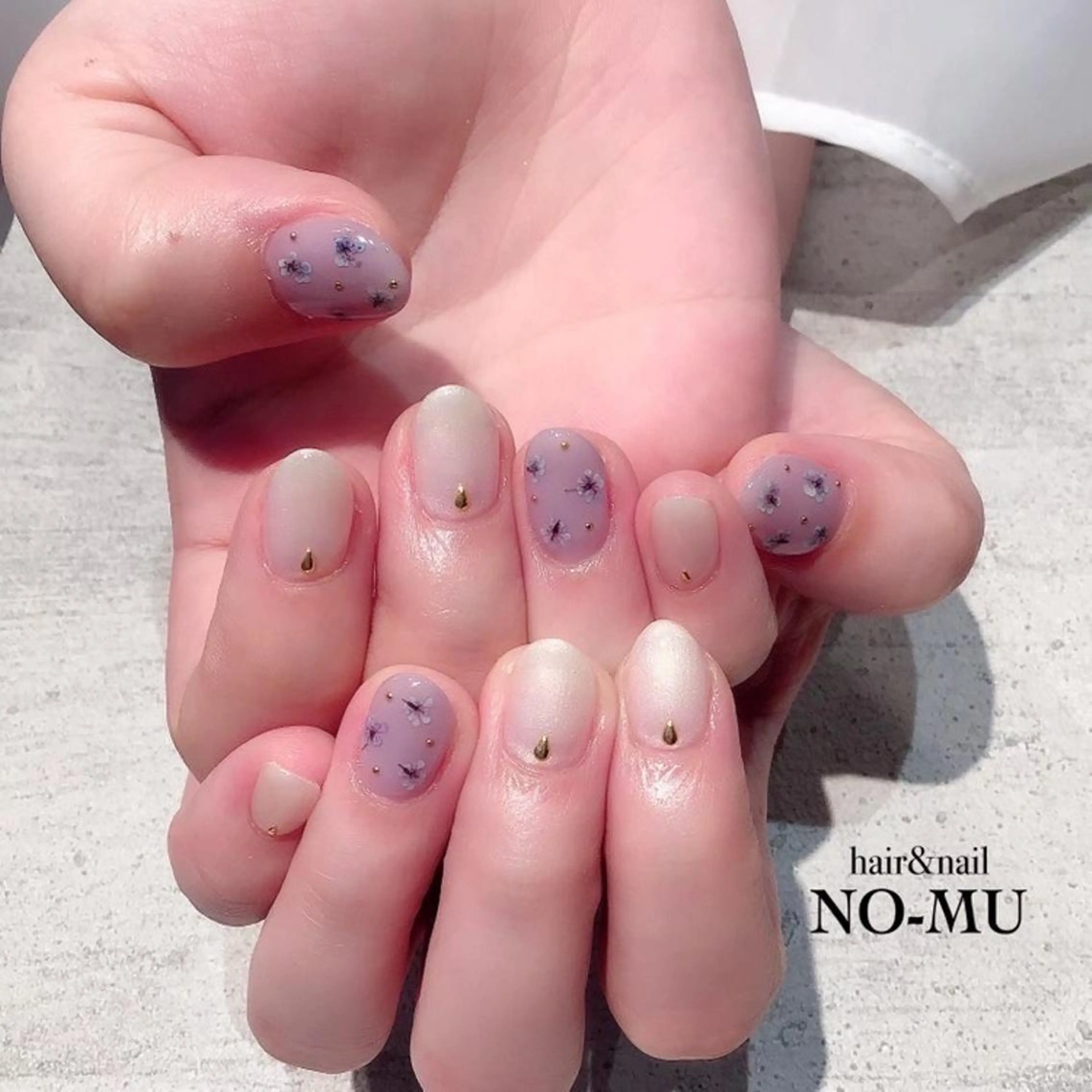 ネイル ストーンネイル ハンドネイル hair&nail NO-MU所属・hair&nail NO-MUのネイルデザイン