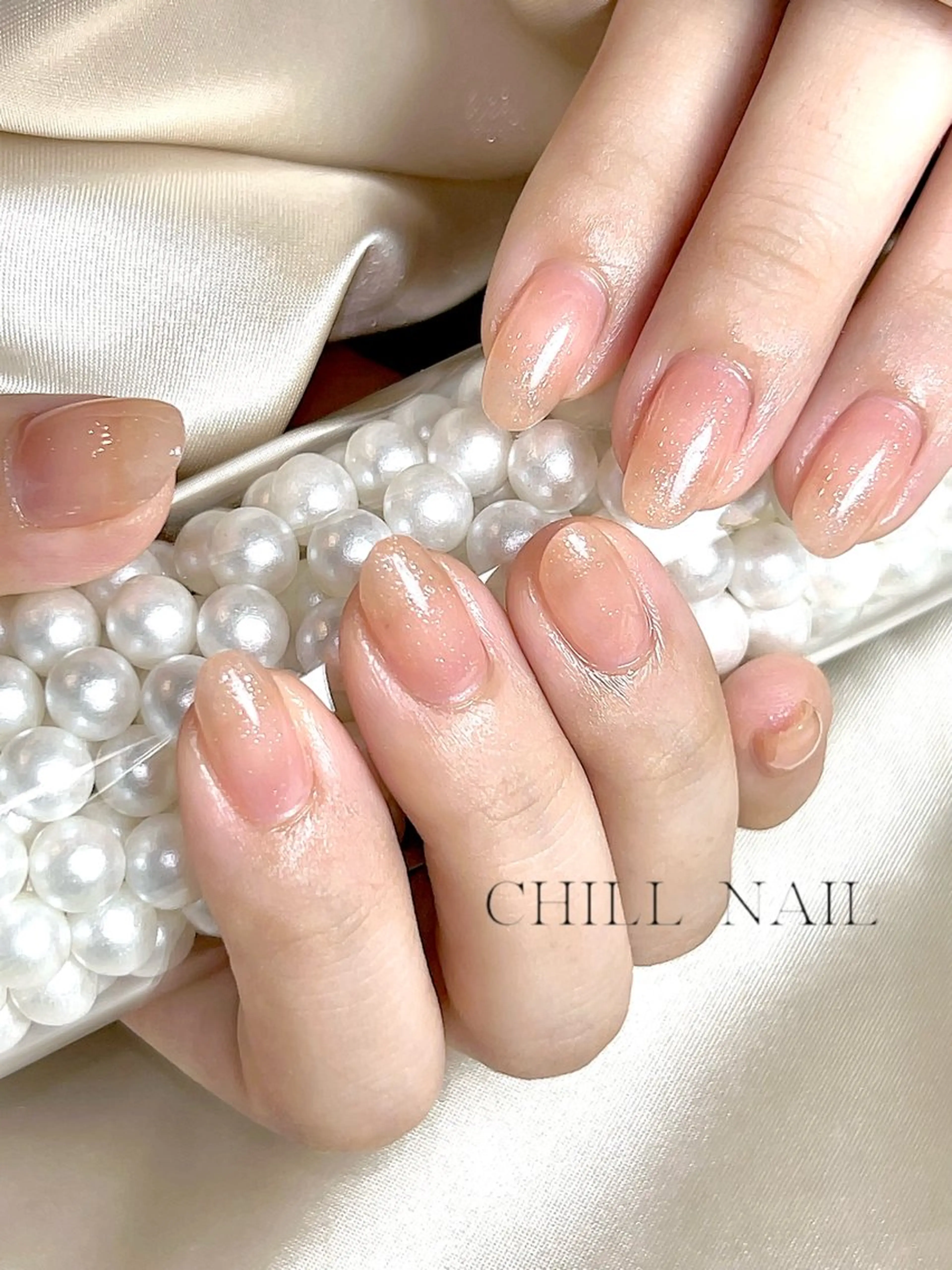 ネイル ラメ(グリッター) オレンジ シンプルネイル ホワイト CHILL NAILのネイルデザイン