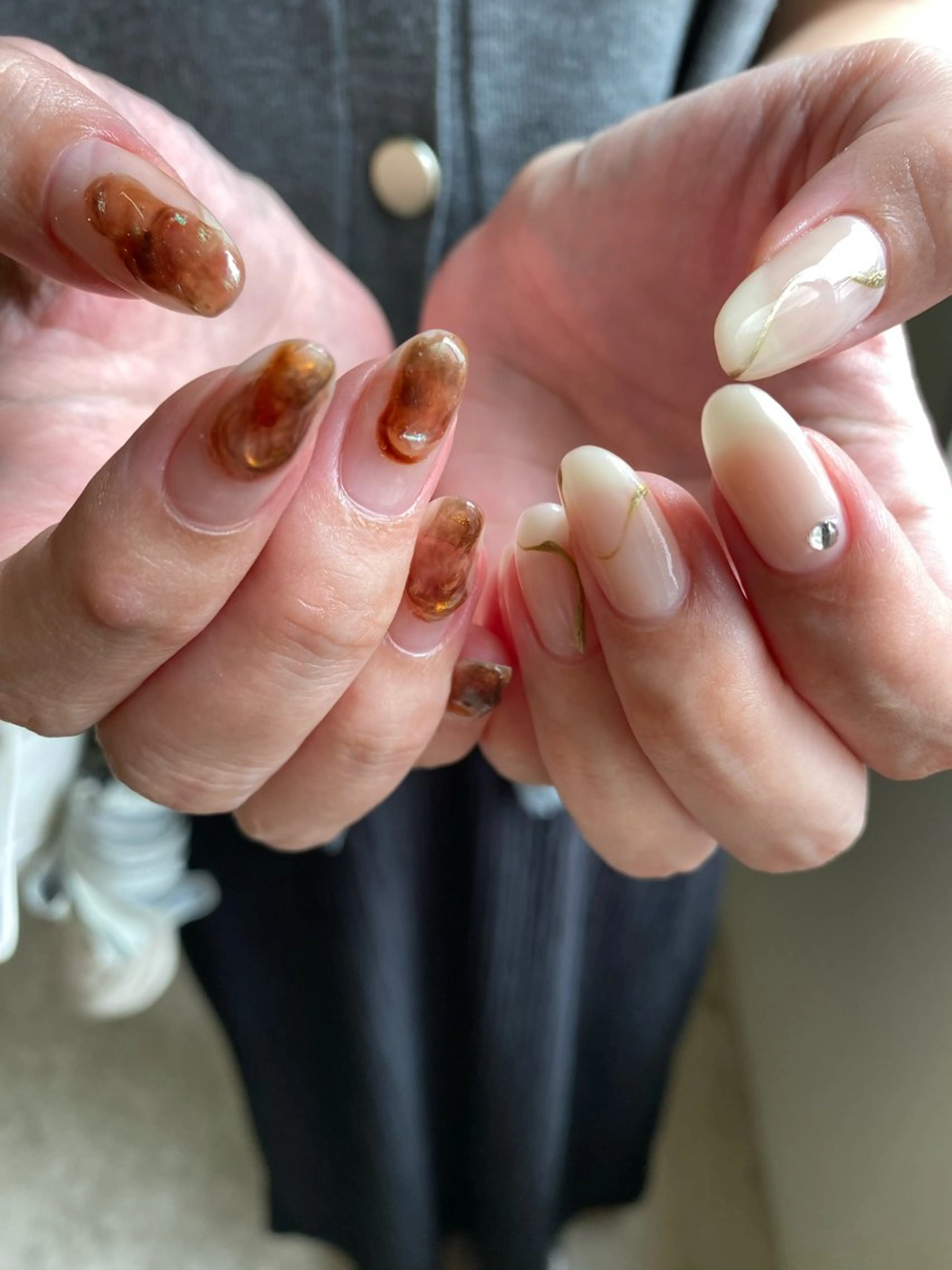 ネイル 成人式 フレンチネイル ジェルネイル ガーリー マグネットネイル ハンドネイル 草加ニュアンスネイル 🌚hersのネイルデザイン