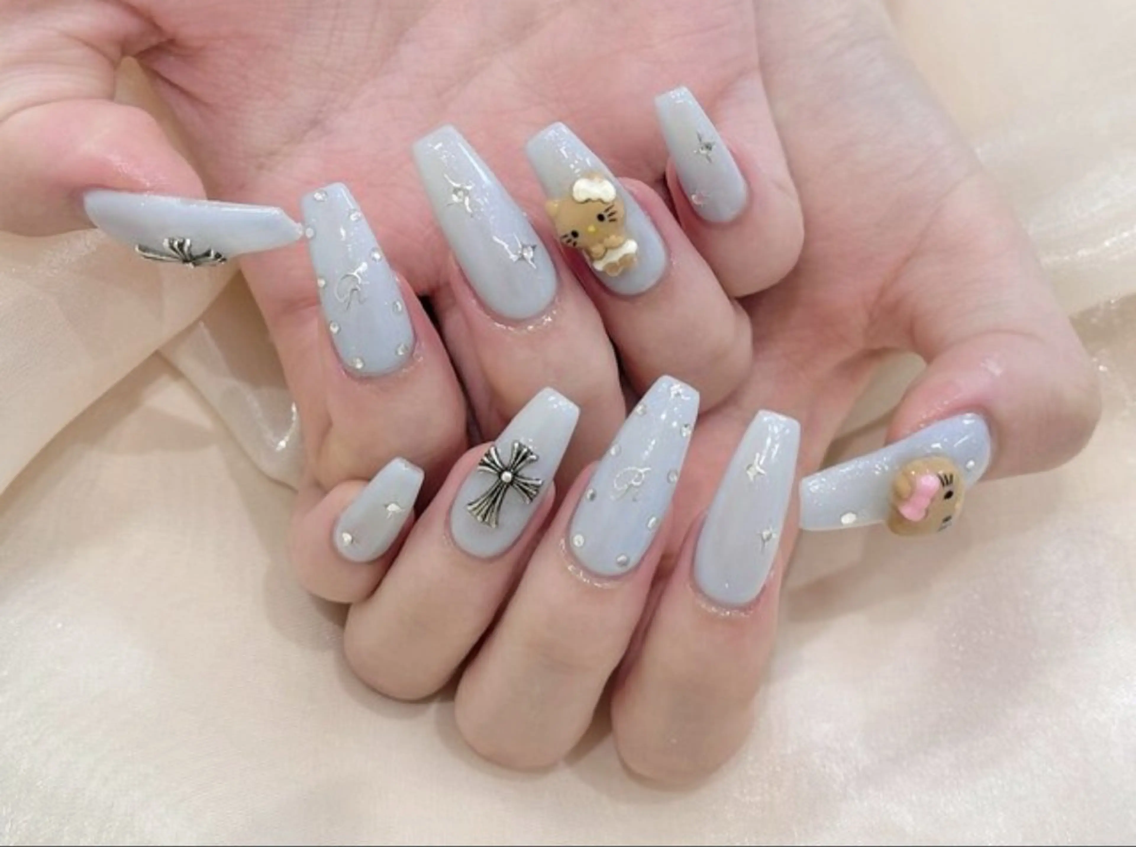 ネイル 宇 田川のネイルデザイン